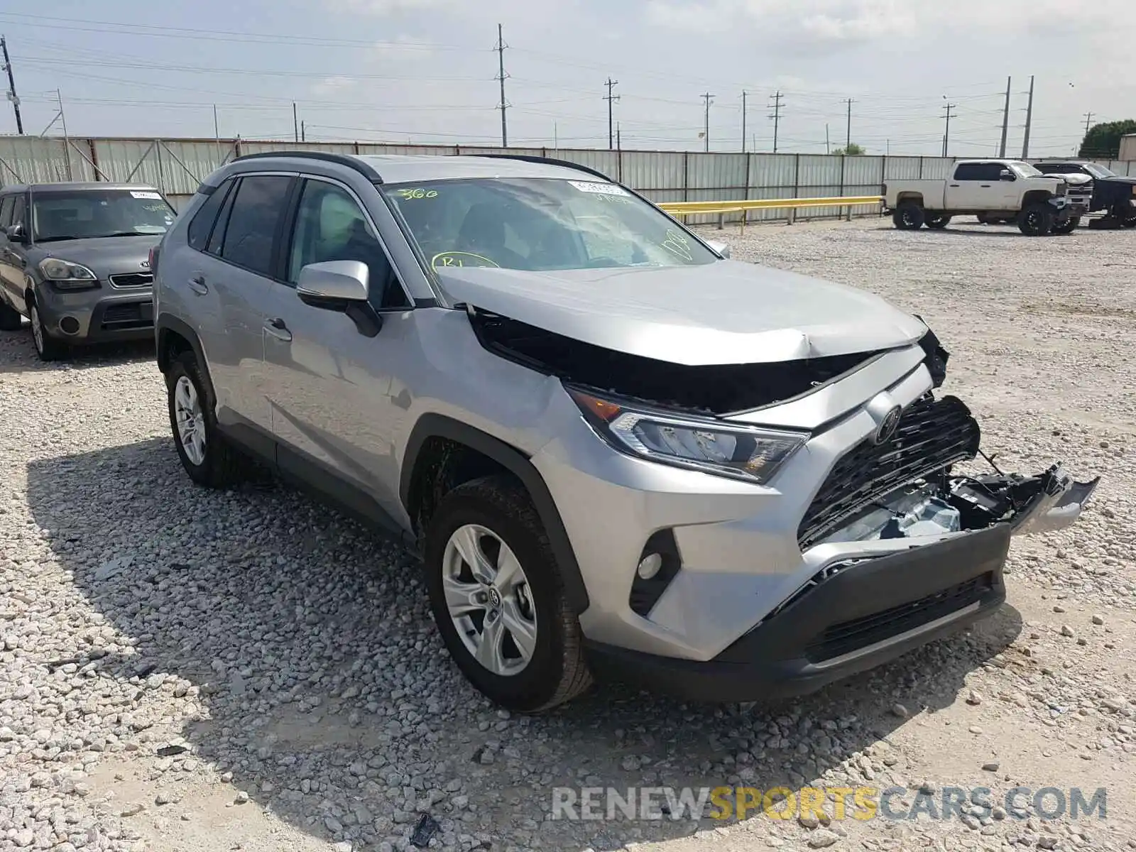 1 Photograph of a damaged car 2T3P1RFV2LC071138 TOYOTA RAV4 2020