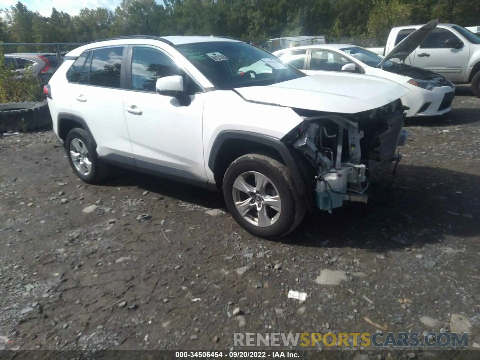 1 Фотография поврежденного автомобиля 2T3P1RFV2LC072337 TOYOTA RAV4 2020