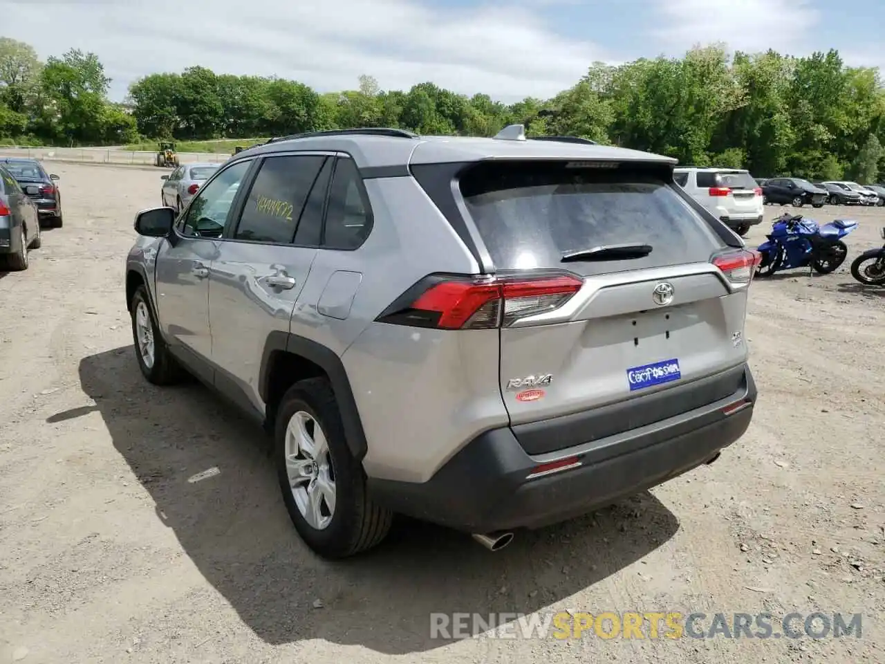 3 Photograph of a damaged car 2T3P1RFV2LC075383 TOYOTA RAV4 2020