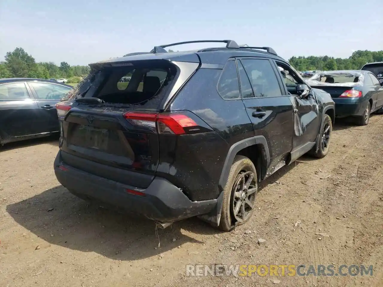 4 Photograph of a damaged car 2T3P1RFV2LC076517 TOYOTA RAV4 2020