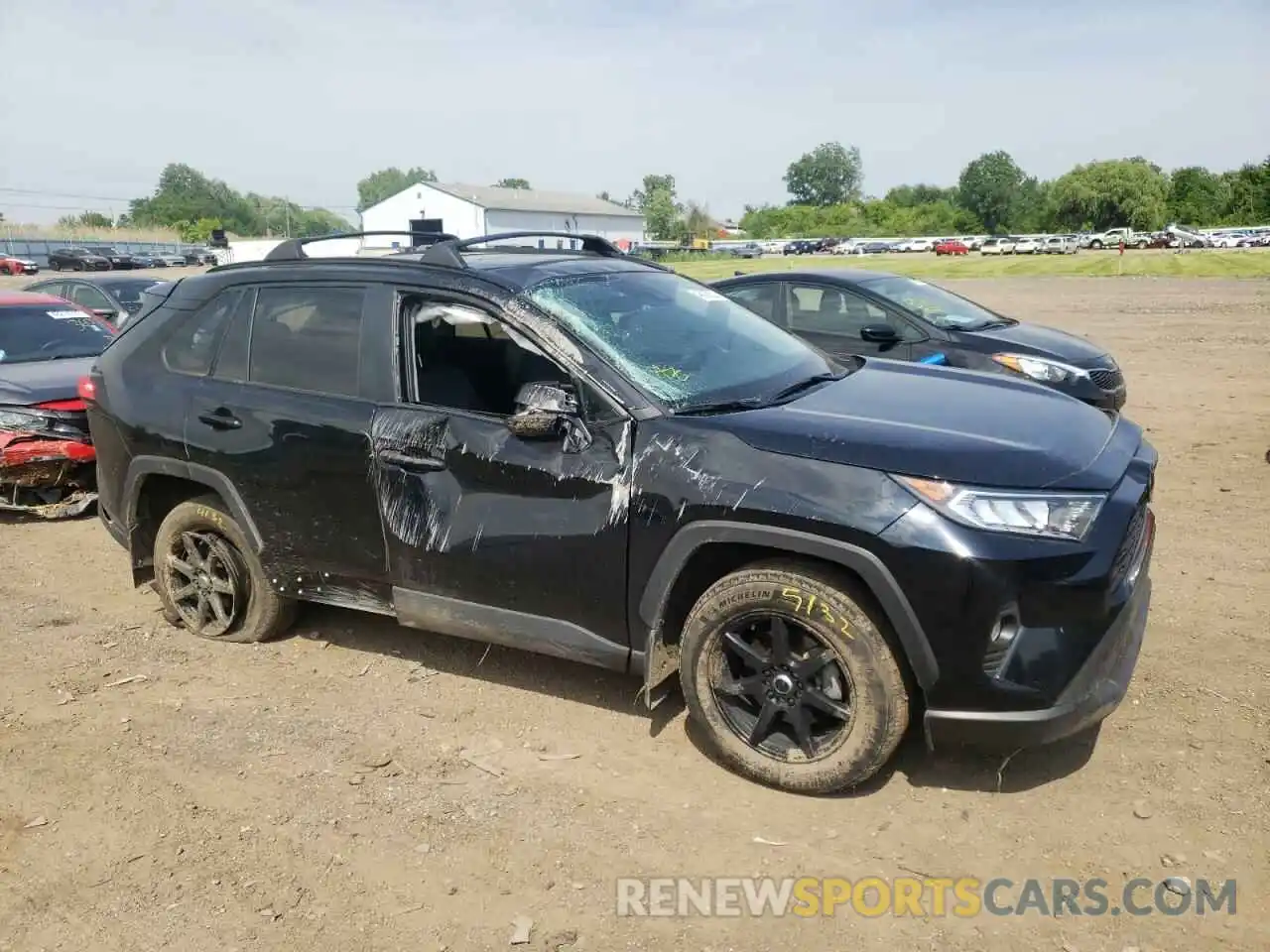 9 Photograph of a damaged car 2T3P1RFV2LC076517 TOYOTA RAV4 2020