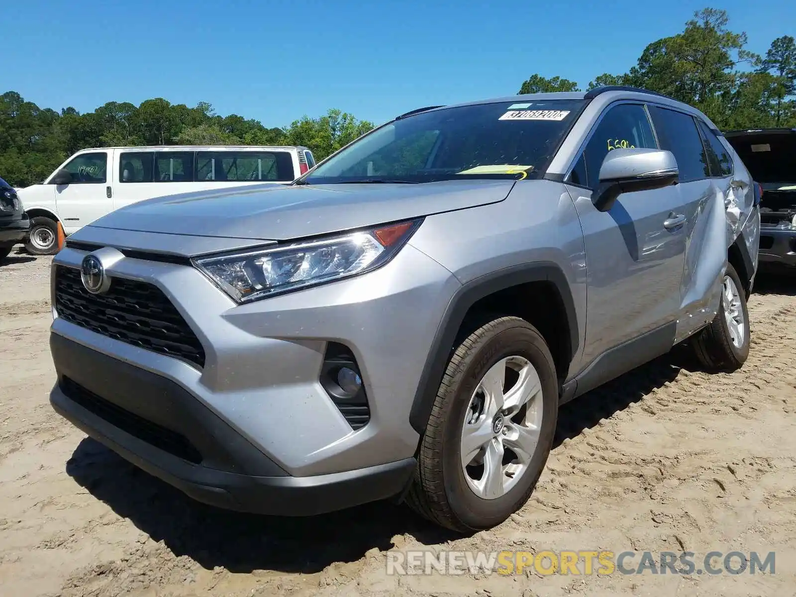 2 Photograph of a damaged car 2T3P1RFV2LC084651 TOYOTA RAV4 2020