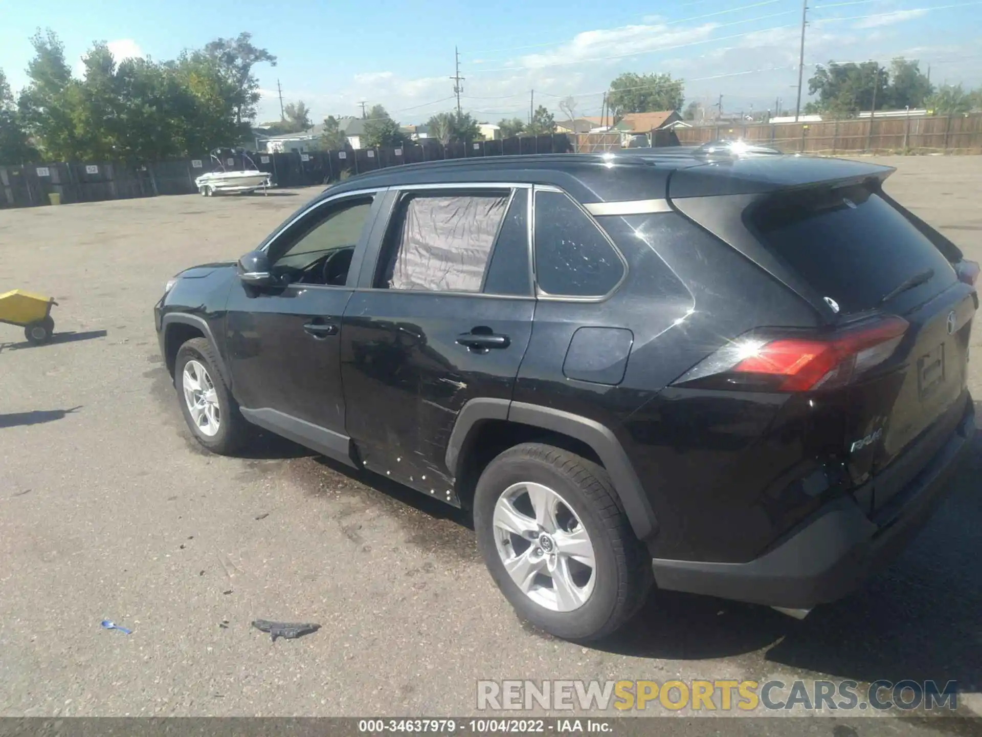 3 Photograph of a damaged car 2T3P1RFV2LC099392 TOYOTA RAV4 2020