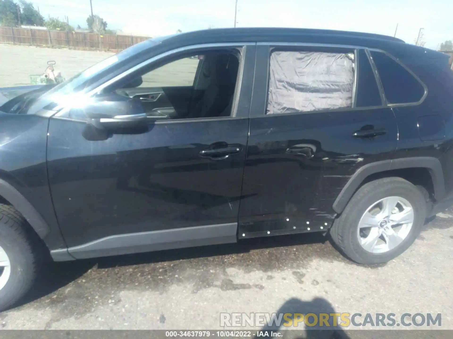 6 Photograph of a damaged car 2T3P1RFV2LC099392 TOYOTA RAV4 2020