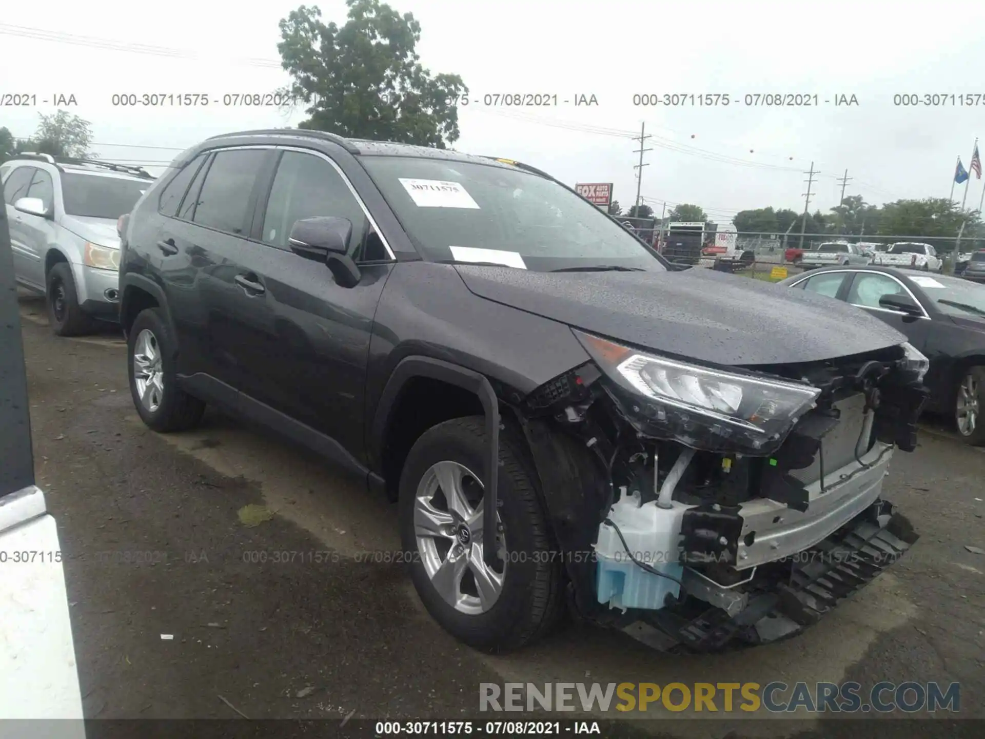 1 Photograph of a damaged car 2T3P1RFV2LC105823 TOYOTA RAV4 2020