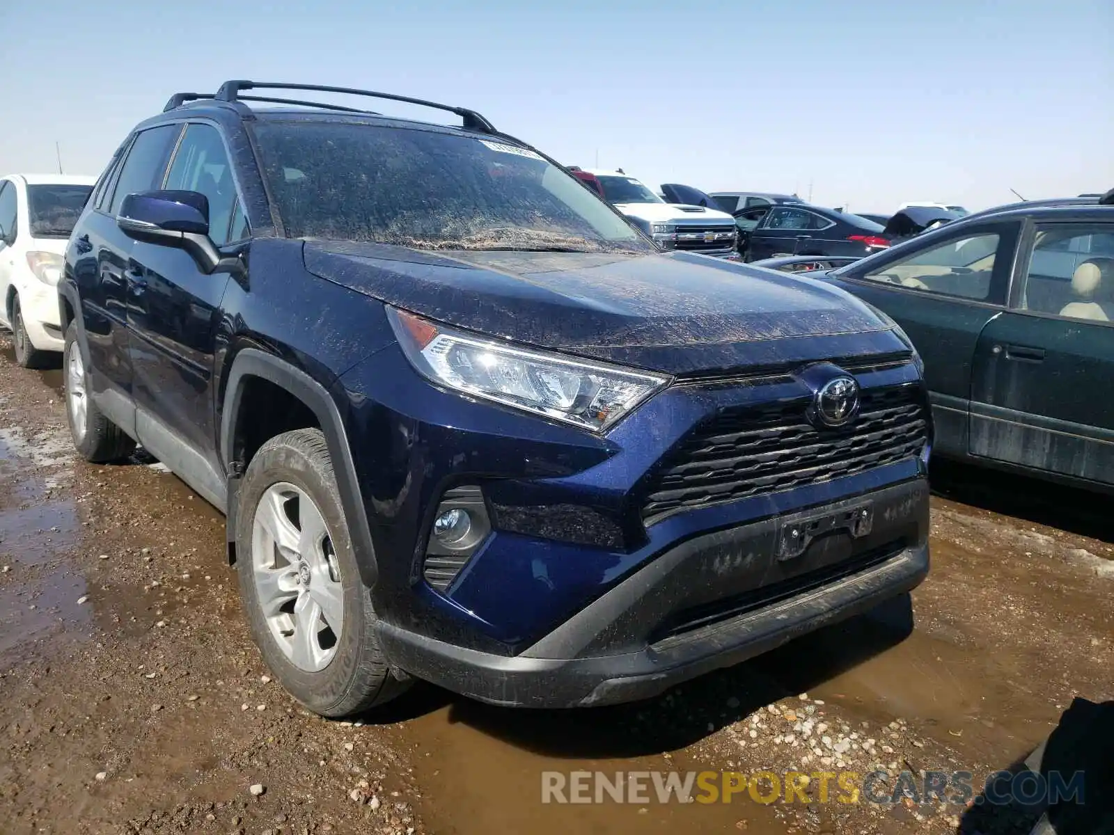 1 Photograph of a damaged car 2T3P1RFV2LC116613 TOYOTA RAV4 2020