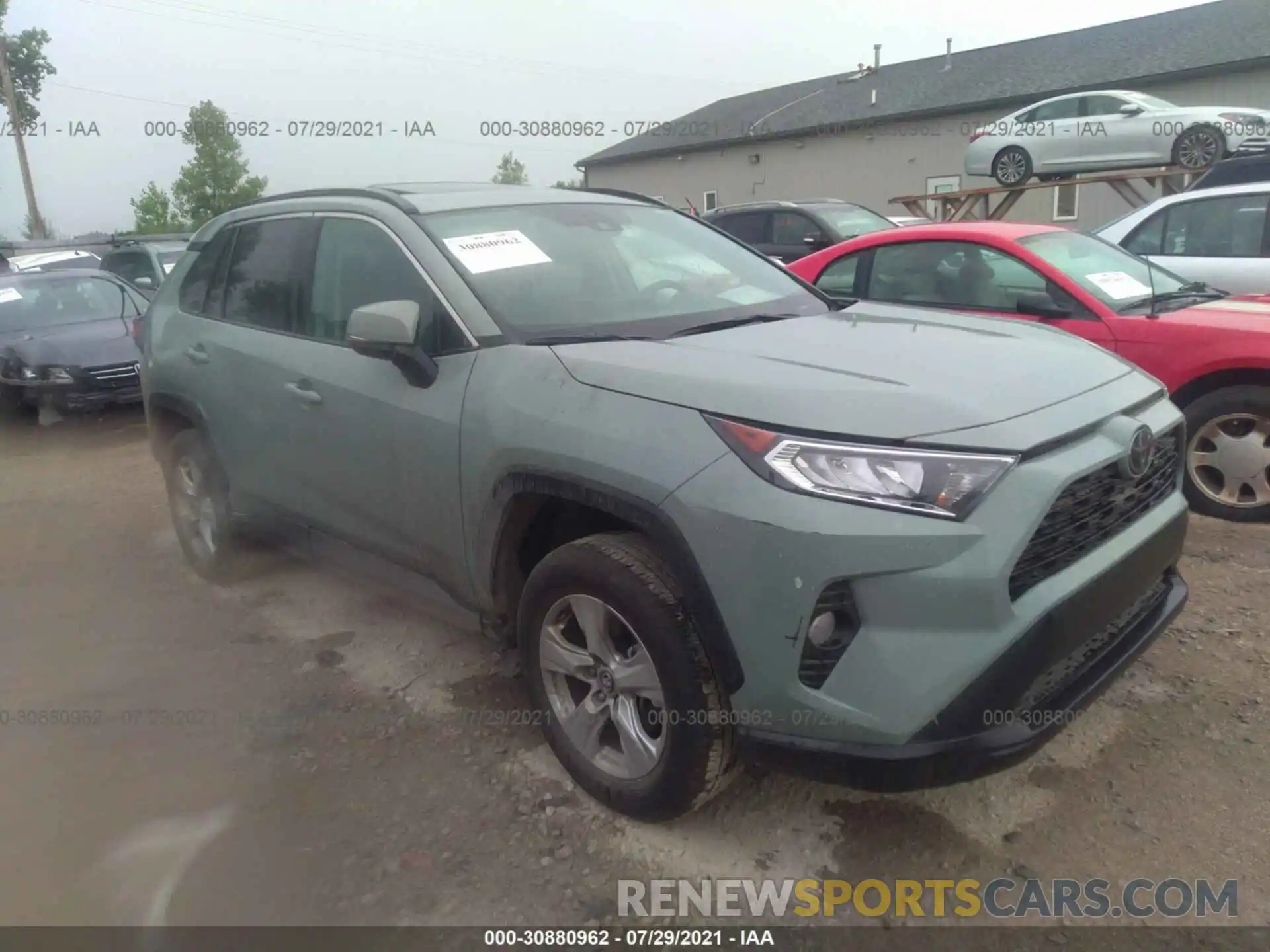 1 Фотография поврежденного автомобиля 2T3P1RFV2LC117468 TOYOTA RAV4 2020