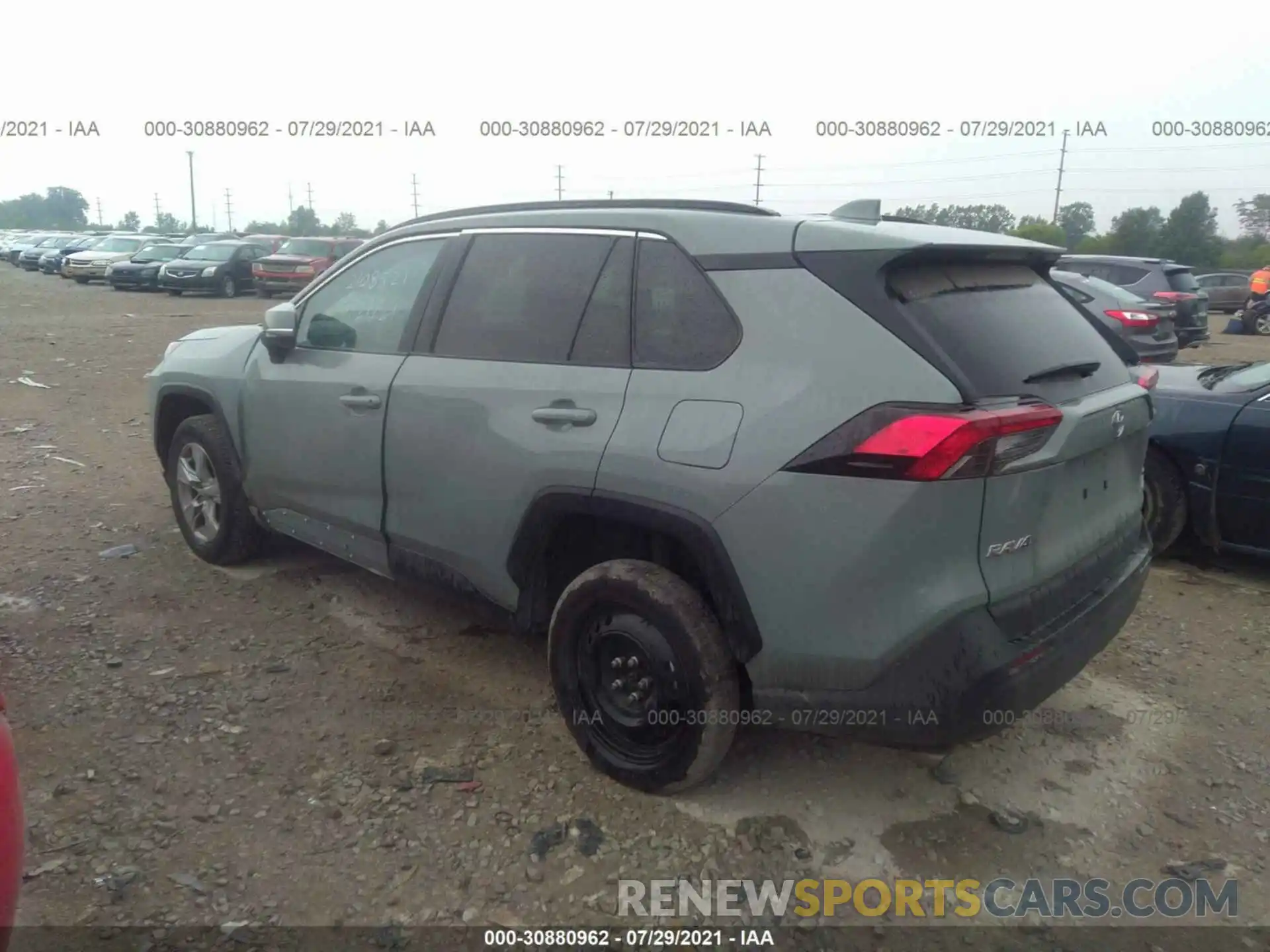 3 Фотография поврежденного автомобиля 2T3P1RFV2LC117468 TOYOTA RAV4 2020