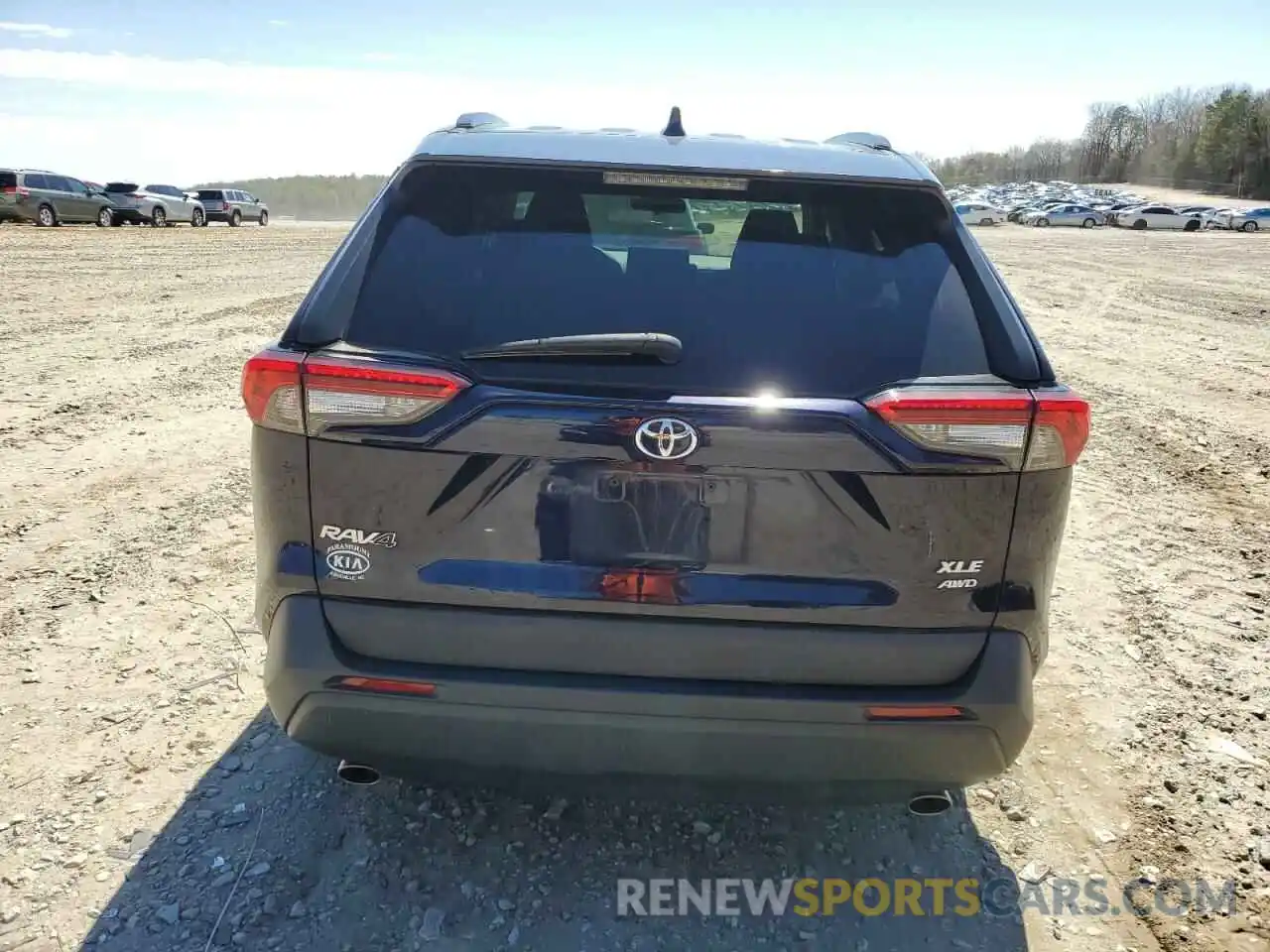 6 Photograph of a damaged car 2T3P1RFV2LC118846 TOYOTA RAV4 2020