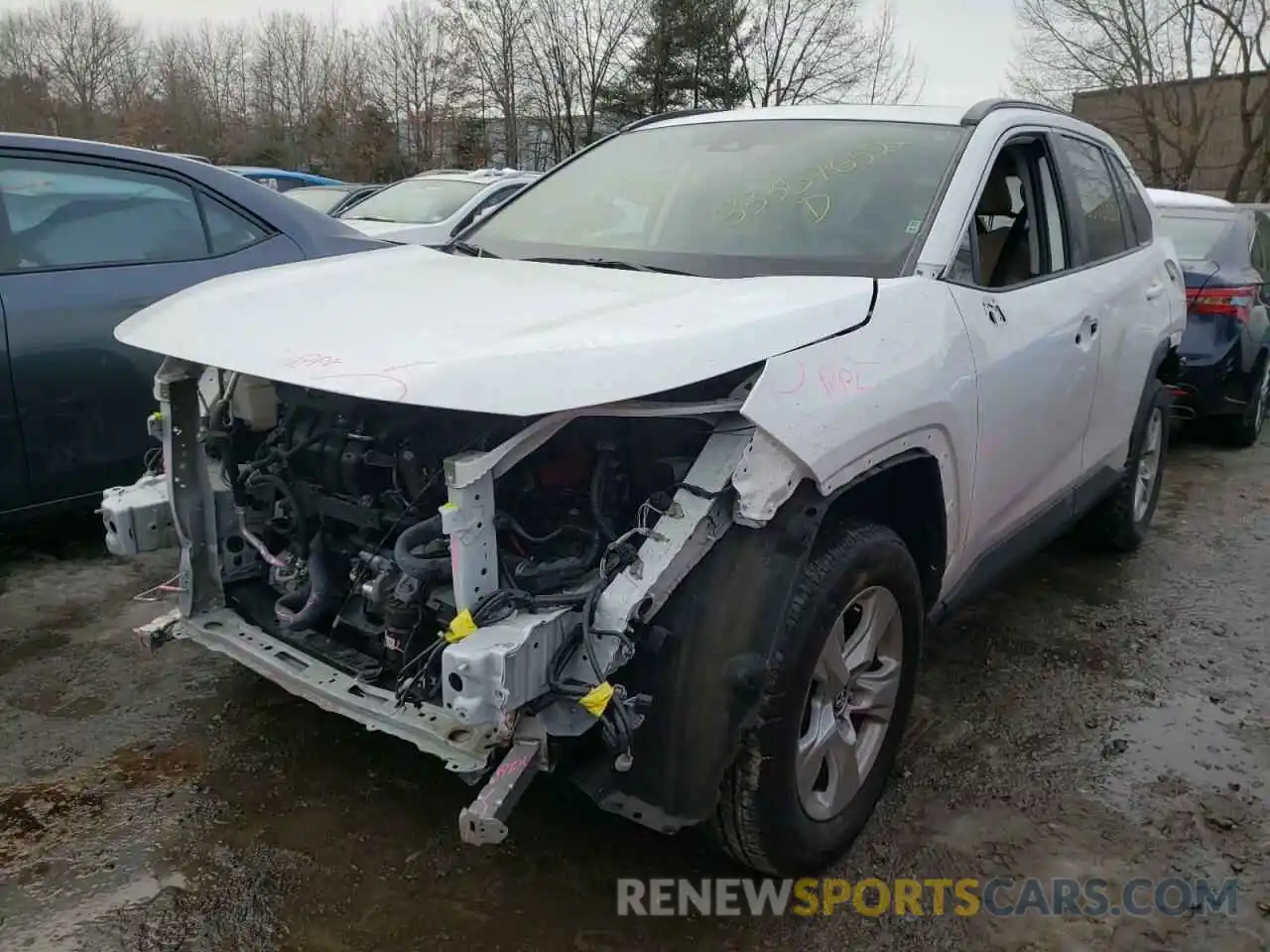 2 Photograph of a damaged car 2T3P1RFV2LC131614 TOYOTA RAV4 2020