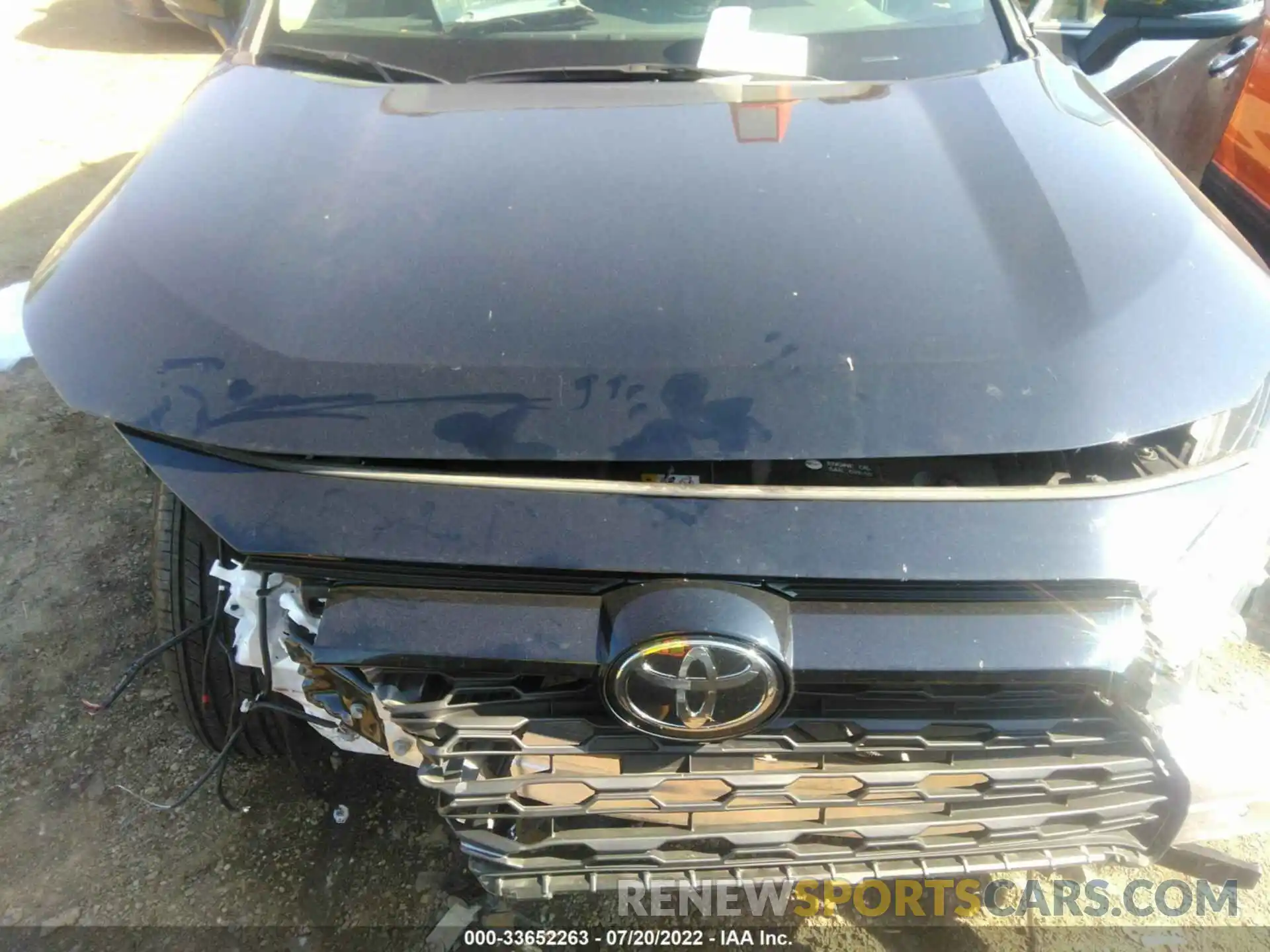 10 Photograph of a damaged car 2T3P1RFV2LC133119 TOYOTA RAV4 2020