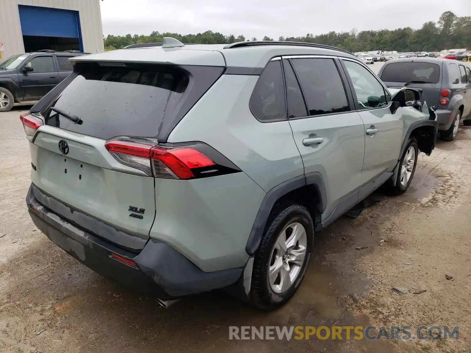 4 Photograph of a damaged car 2T3P1RFV2LC140507 TOYOTA RAV4 2020