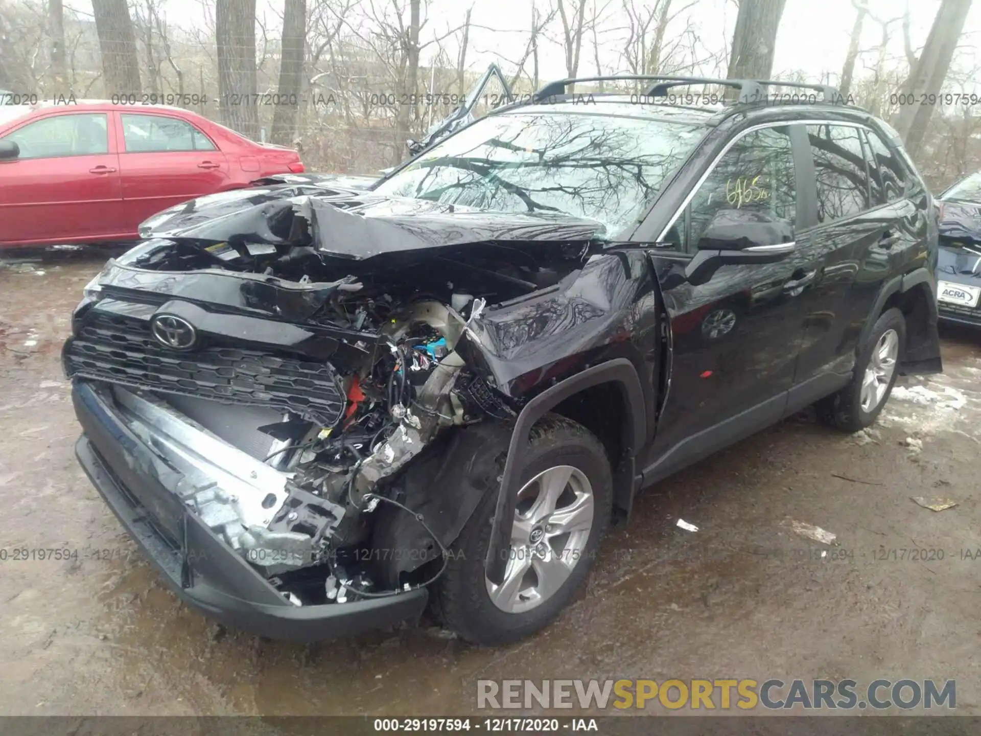 2 Photograph of a damaged car 2T3P1RFV2LW098810 TOYOTA RAV4 2020