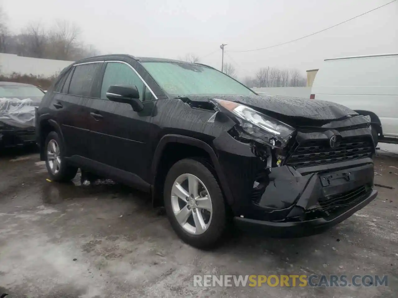 1 Photograph of a damaged car 2T3P1RFV2LW100328 TOYOTA RAV4 2020