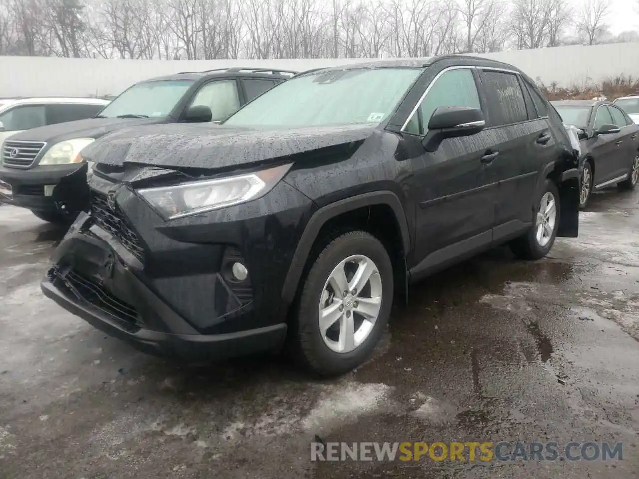 2 Photograph of a damaged car 2T3P1RFV2LW100328 TOYOTA RAV4 2020