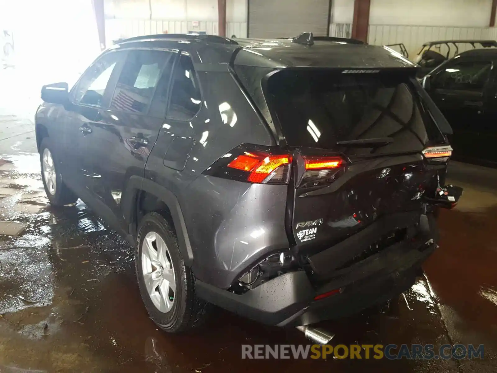 3 Photograph of a damaged car 2T3P1RFV2LW106341 TOYOTA RAV4 2020