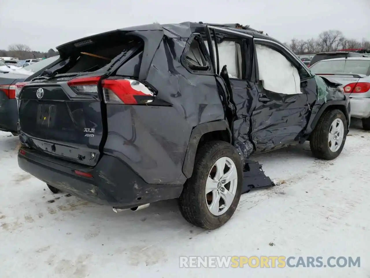 4 Photograph of a damaged car 2T3P1RFV2LW109384 TOYOTA RAV4 2020