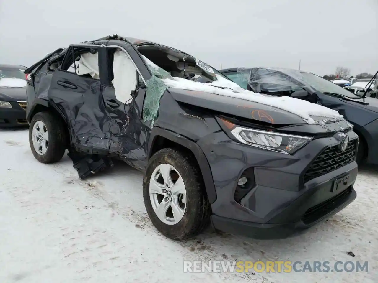 9 Photograph of a damaged car 2T3P1RFV2LW109384 TOYOTA RAV4 2020