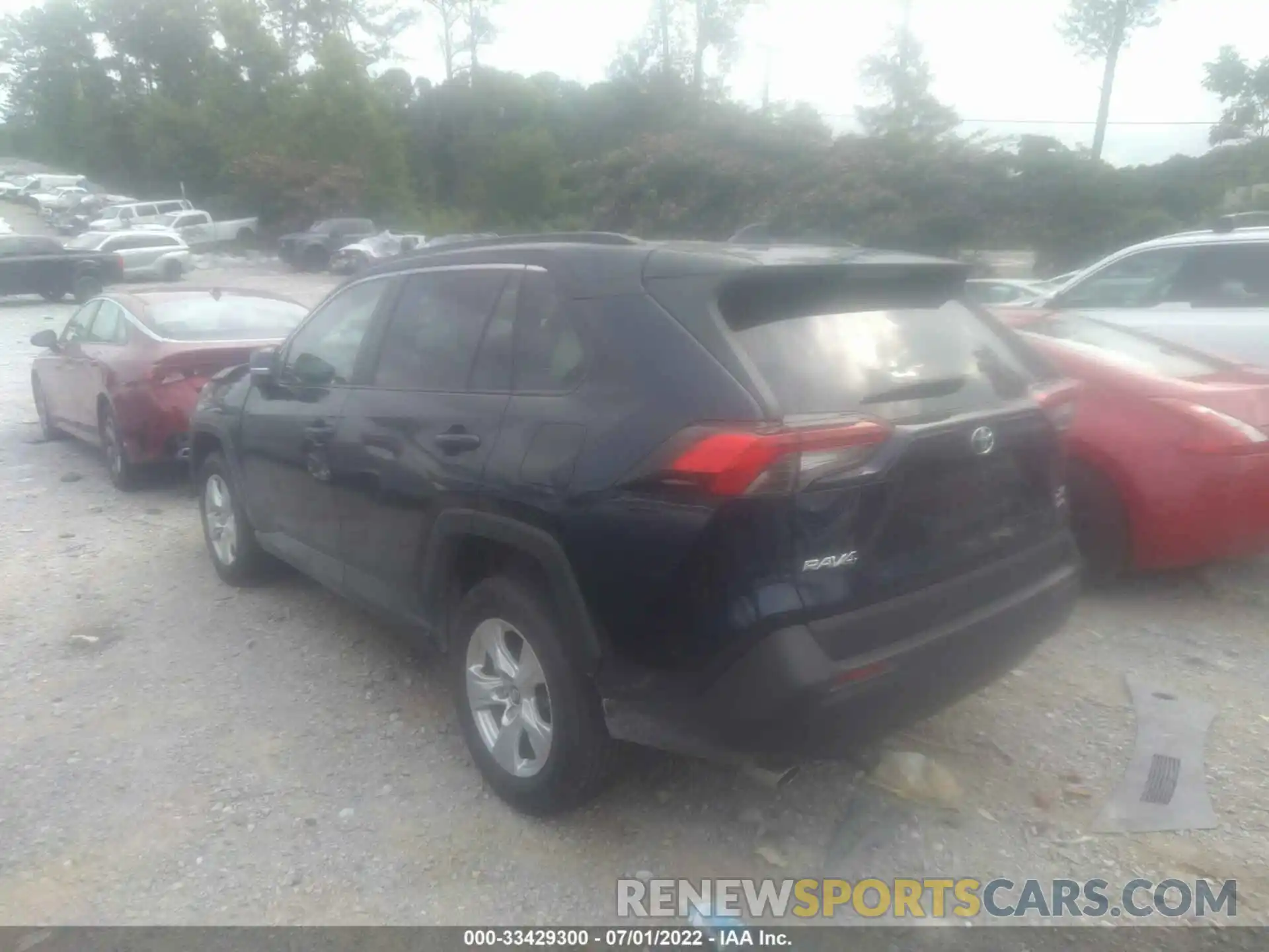 3 Photograph of a damaged car 2T3P1RFV2LW110986 TOYOTA RAV4 2020