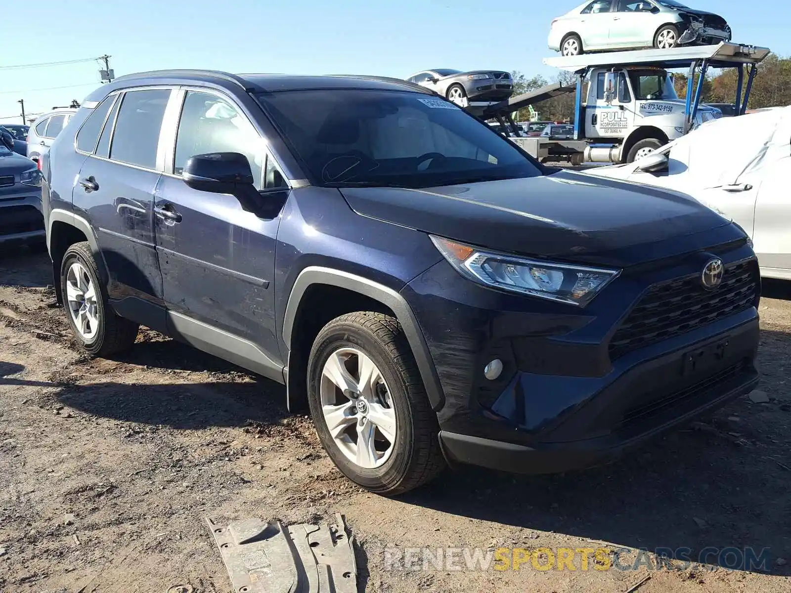 1 Photograph of a damaged car 2T3P1RFV2LW112091 TOYOTA RAV4 2020