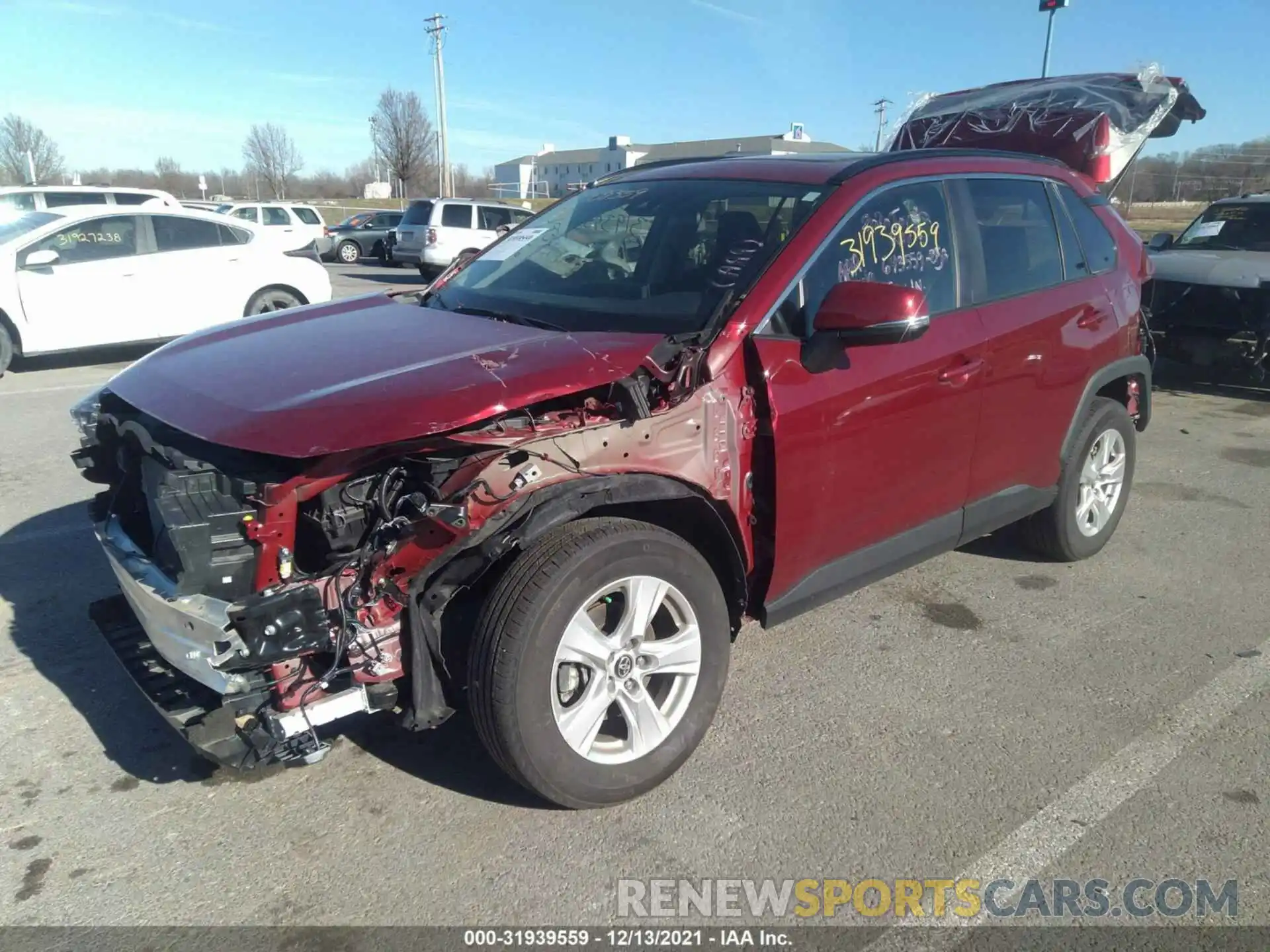 2 Photograph of a damaged car 2T3P1RFV2LW125522 TOYOTA RAV4 2020