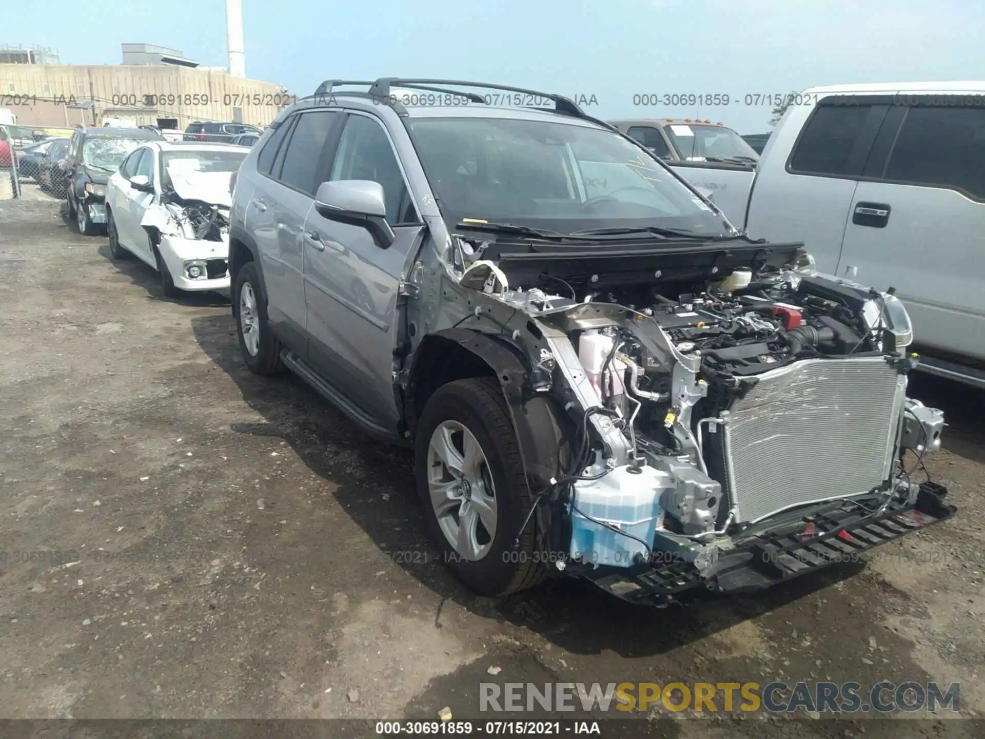 1 Photograph of a damaged car 2T3P1RFV2LW133166 TOYOTA RAV4 2020