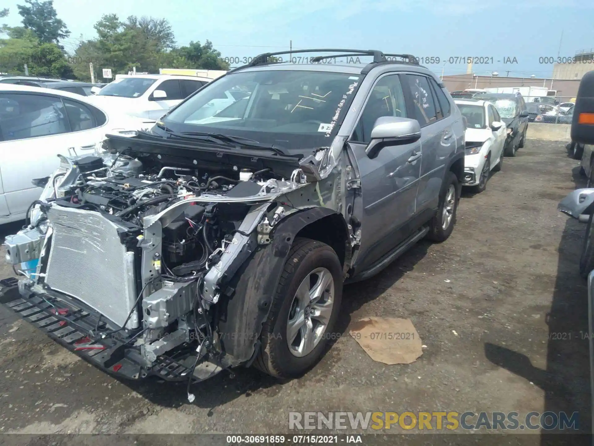 2 Photograph of a damaged car 2T3P1RFV2LW133166 TOYOTA RAV4 2020