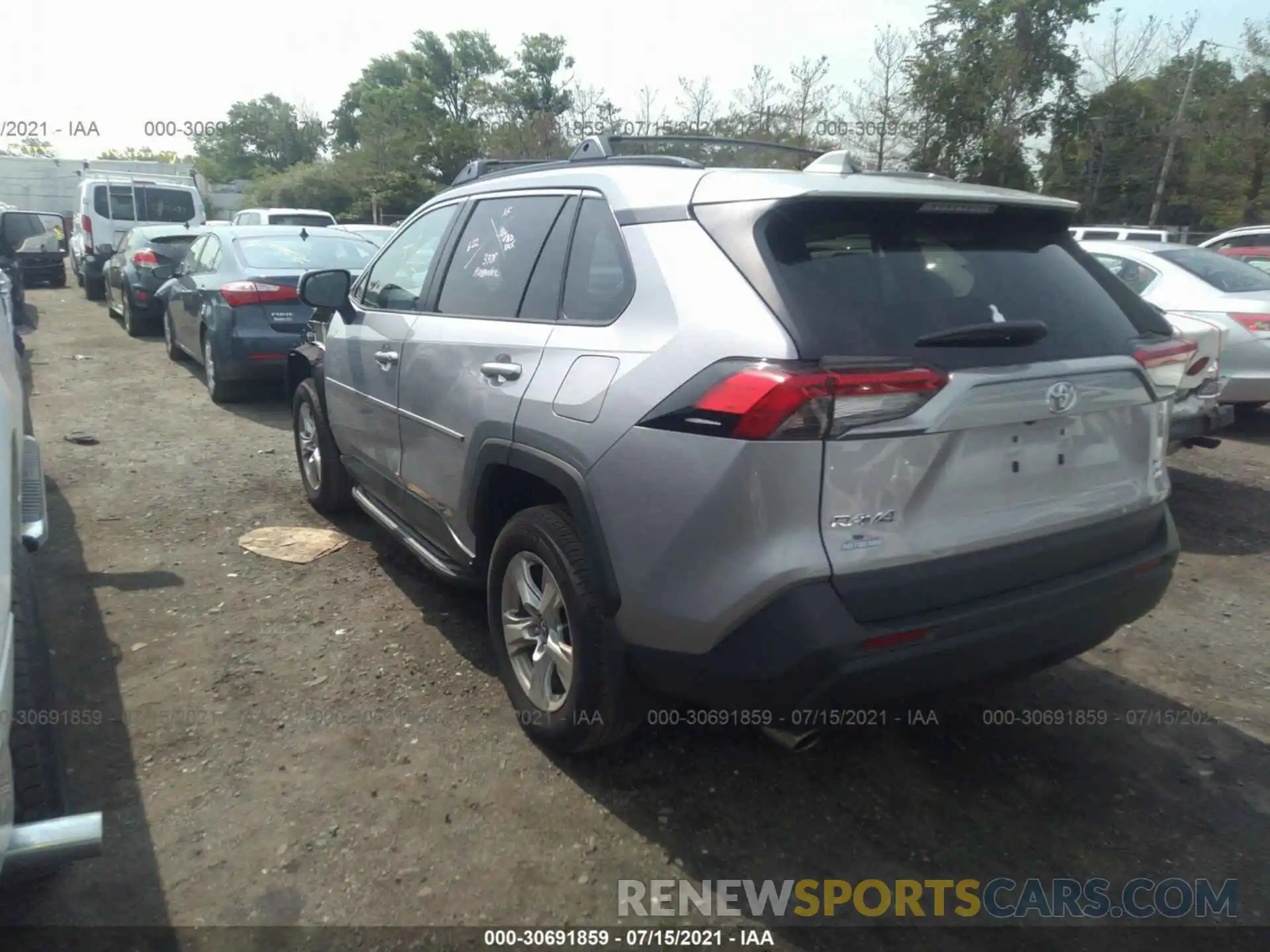 3 Фотография поврежденного автомобиля 2T3P1RFV2LW133166 TOYOTA RAV4 2020