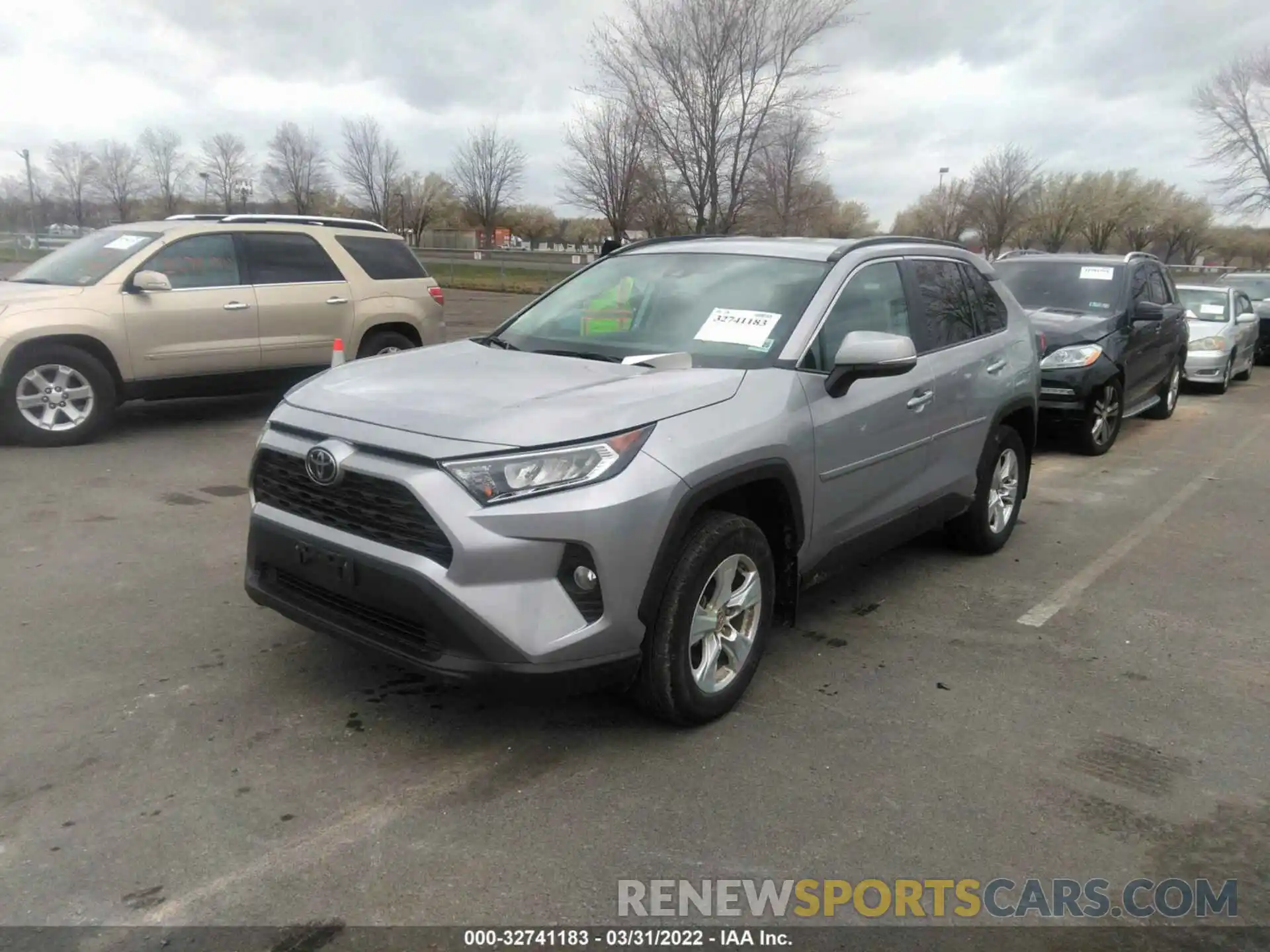 2 Фотография поврежденного автомобиля 2T3P1RFV2LW133717 TOYOTA RAV4 2020