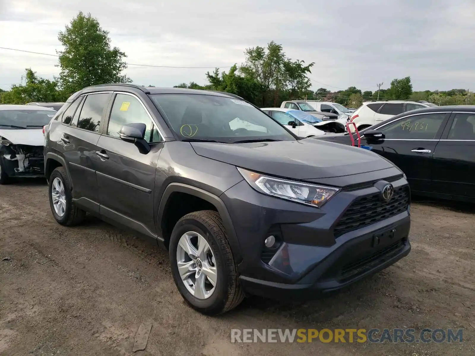 1 Фотография поврежденного автомобиля 2T3P1RFV2LW136780 TOYOTA RAV4 2020