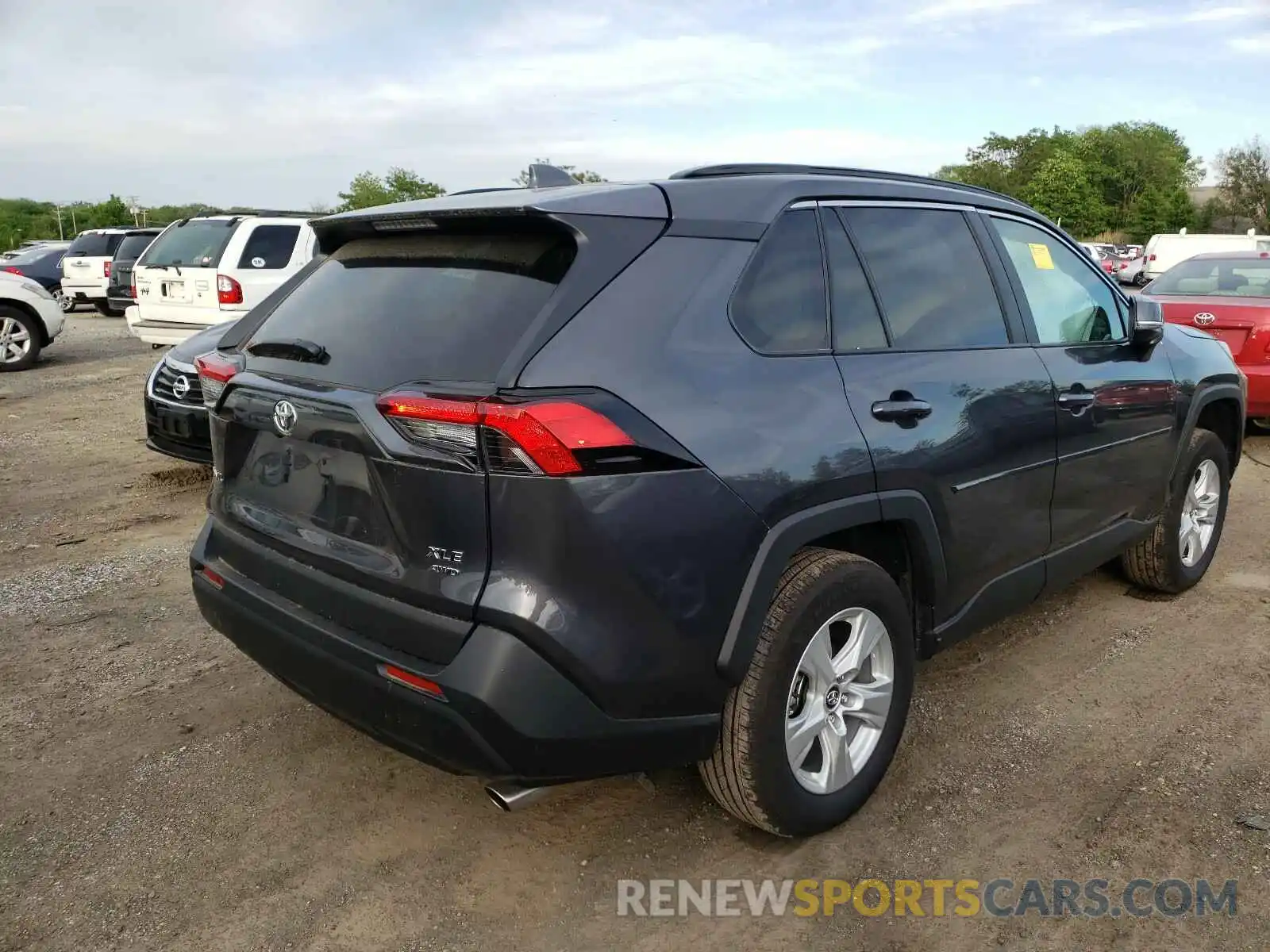 4 Фотография поврежденного автомобиля 2T3P1RFV2LW136780 TOYOTA RAV4 2020