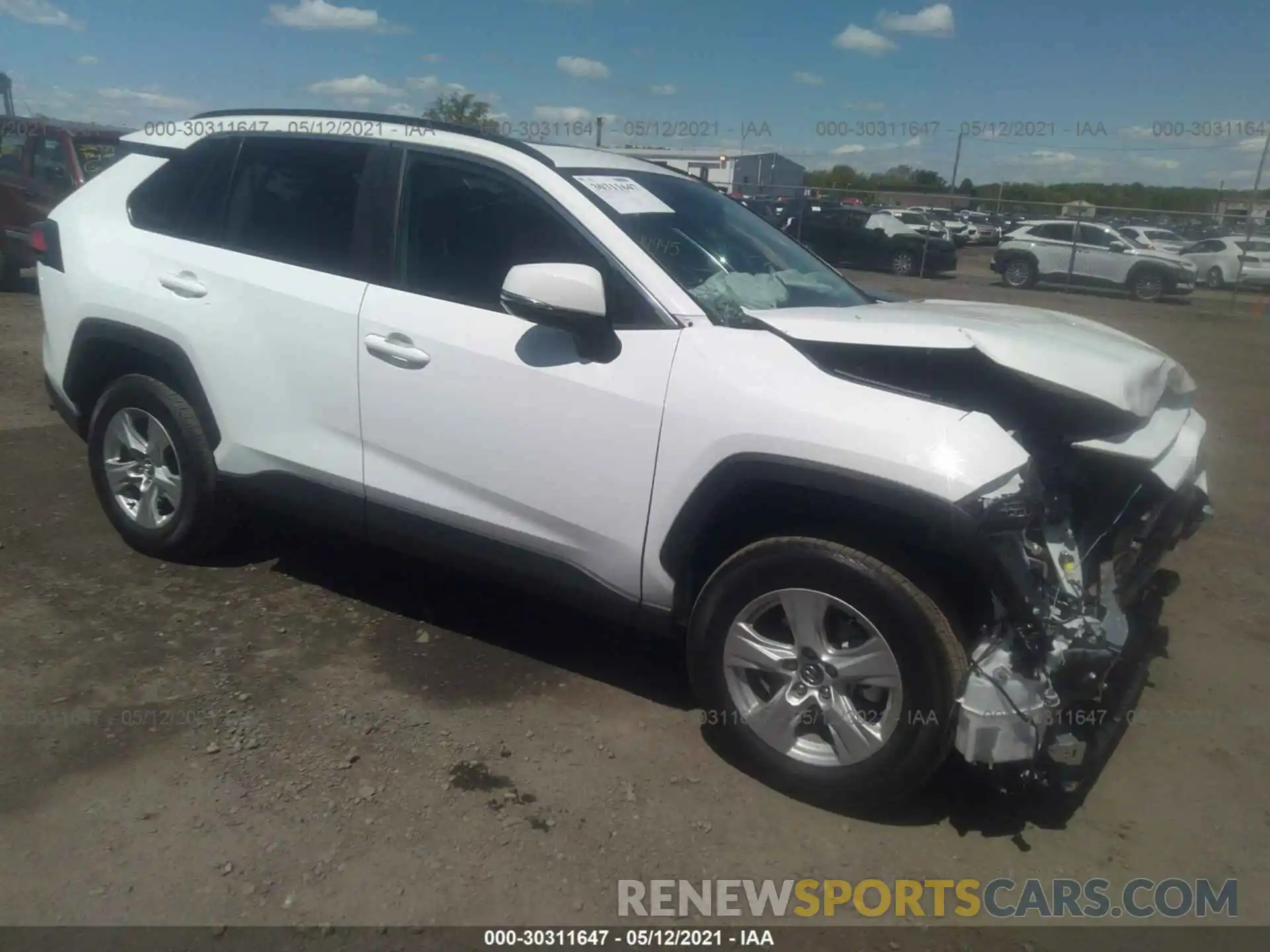 1 Photograph of a damaged car 2T3P1RFV2LW137931 TOYOTA RAV4 2020