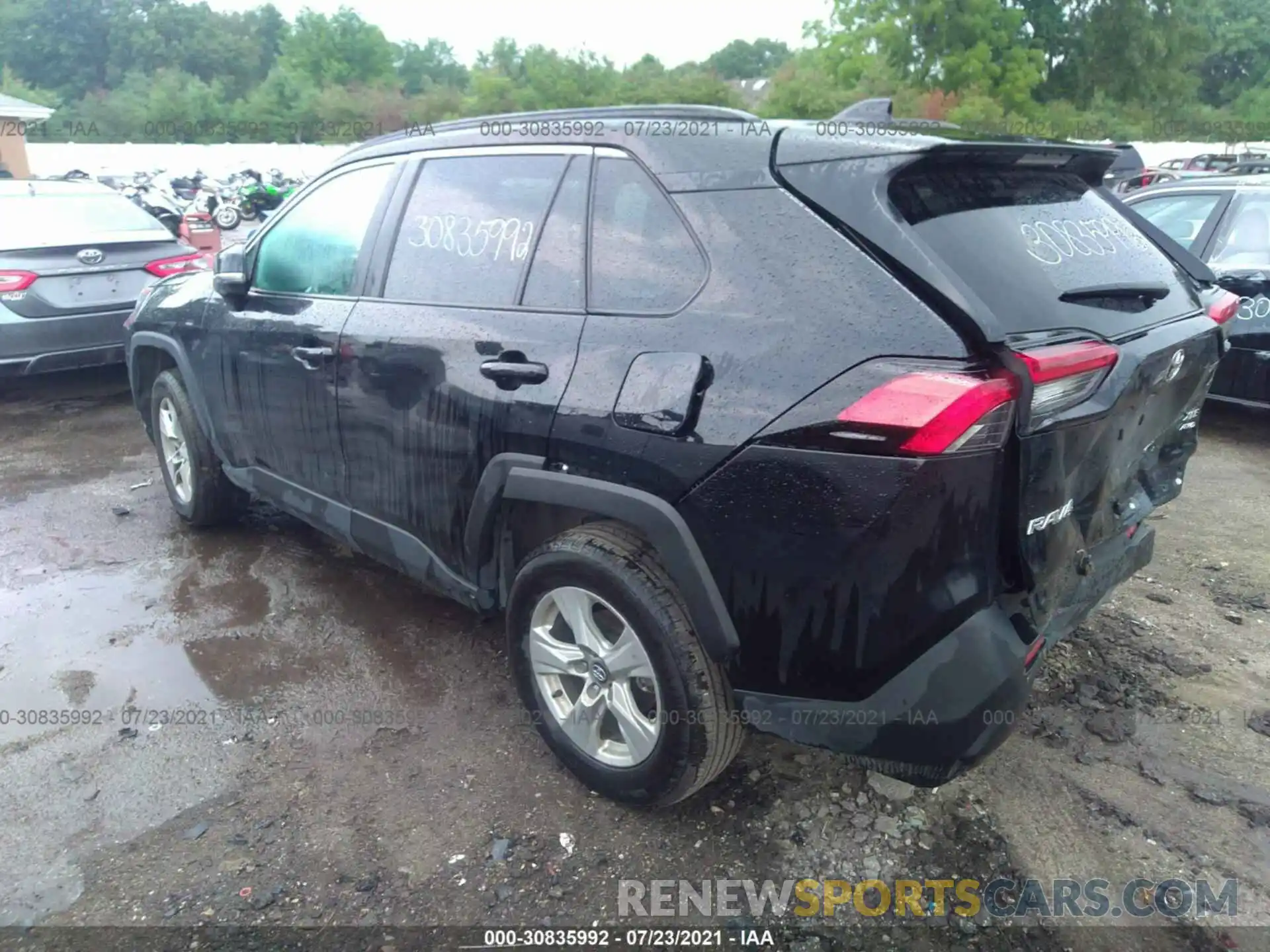 3 Photograph of a damaged car 2T3P1RFV3LC062738 TOYOTA RAV4 2020