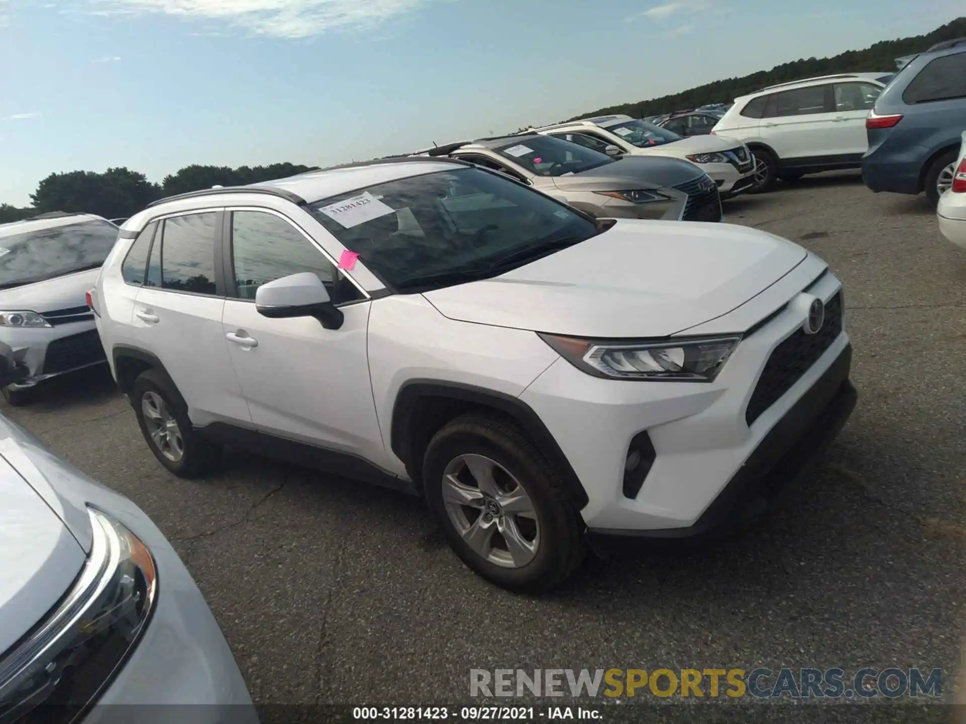 1 Photograph of a damaged car 2T3P1RFV3LC065171 TOYOTA RAV4 2020