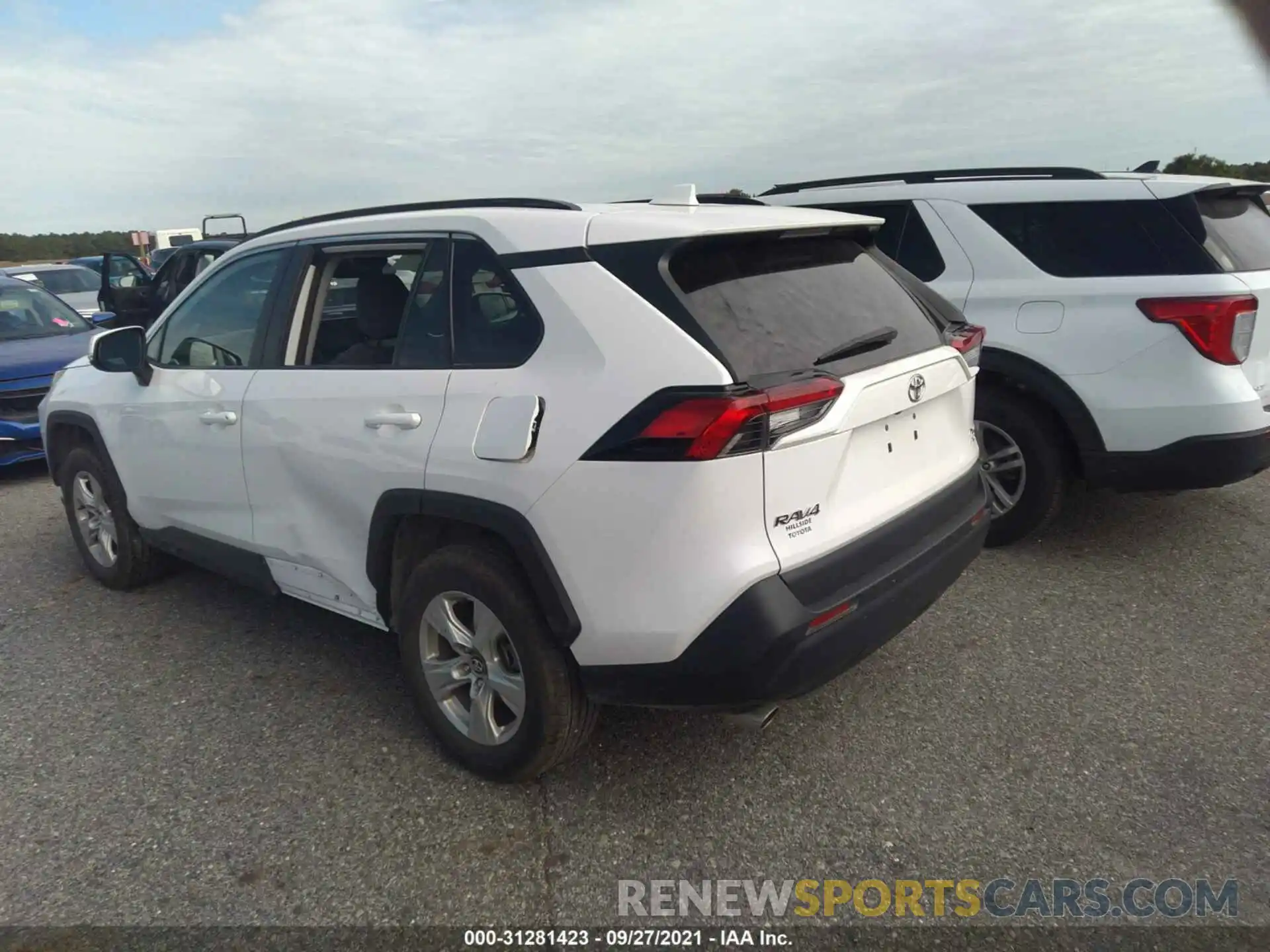 3 Photograph of a damaged car 2T3P1RFV3LC065171 TOYOTA RAV4 2020