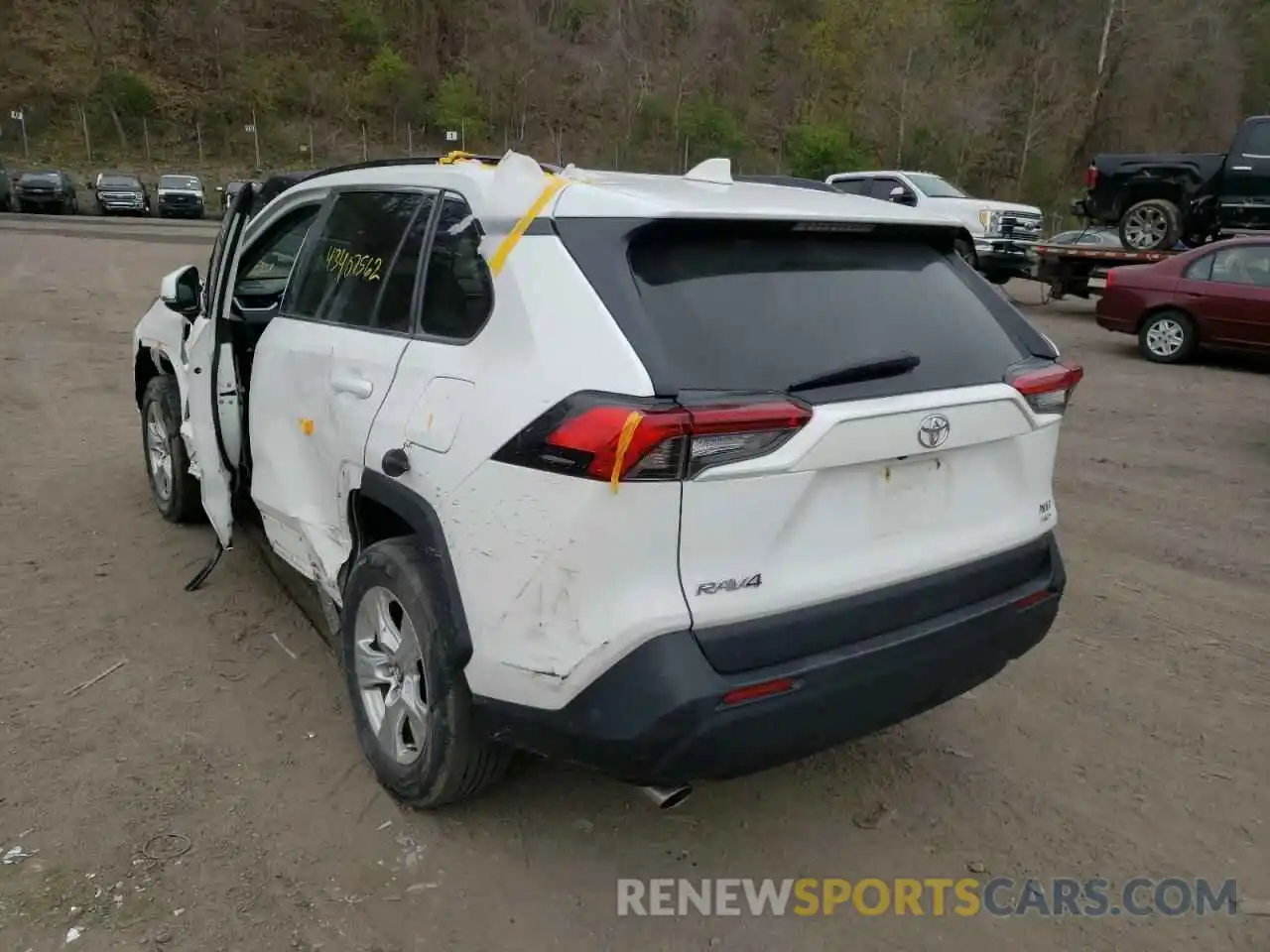 3 Photograph of a damaged car 2T3P1RFV3LC078888 TOYOTA RAV4 2020