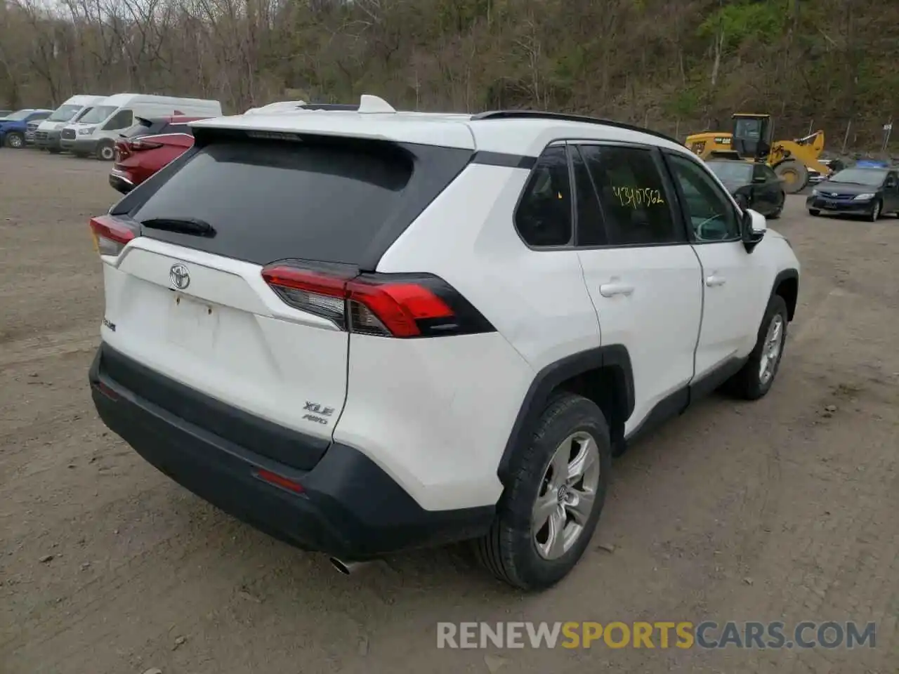 4 Photograph of a damaged car 2T3P1RFV3LC078888 TOYOTA RAV4 2020