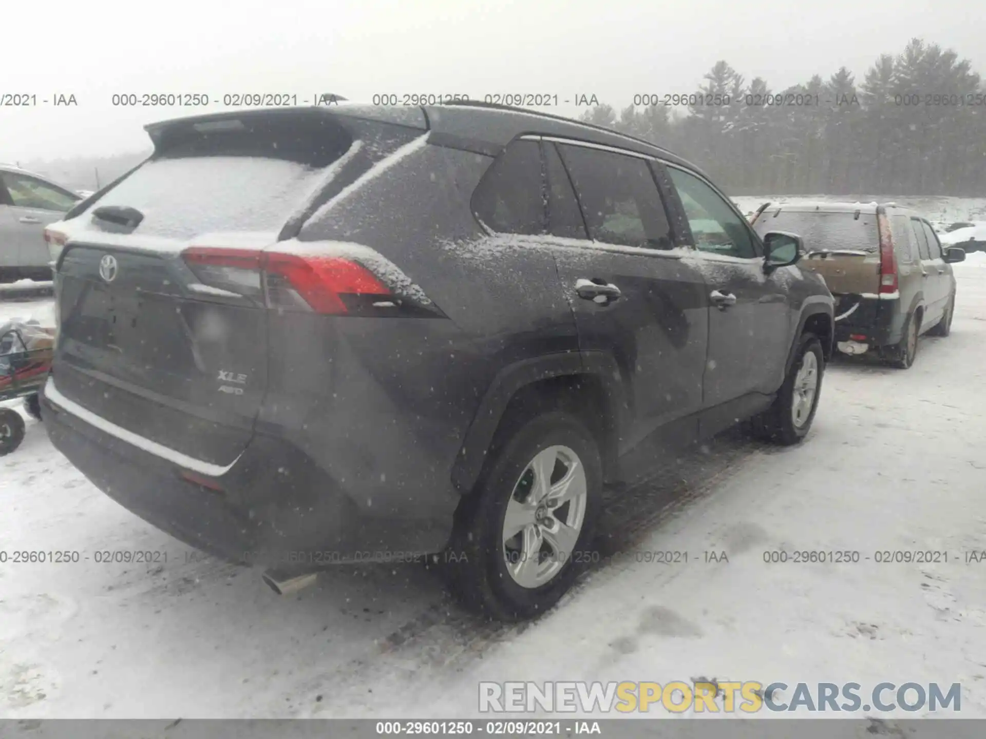 4 Photograph of a damaged car 2T3P1RFV3LC087977 TOYOTA RAV4 2020