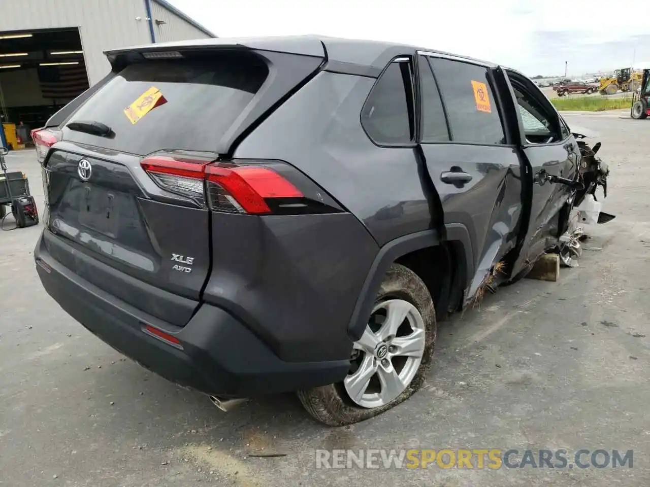 4 Photograph of a damaged car 2T3P1RFV3LC089471 TOYOTA RAV4 2020