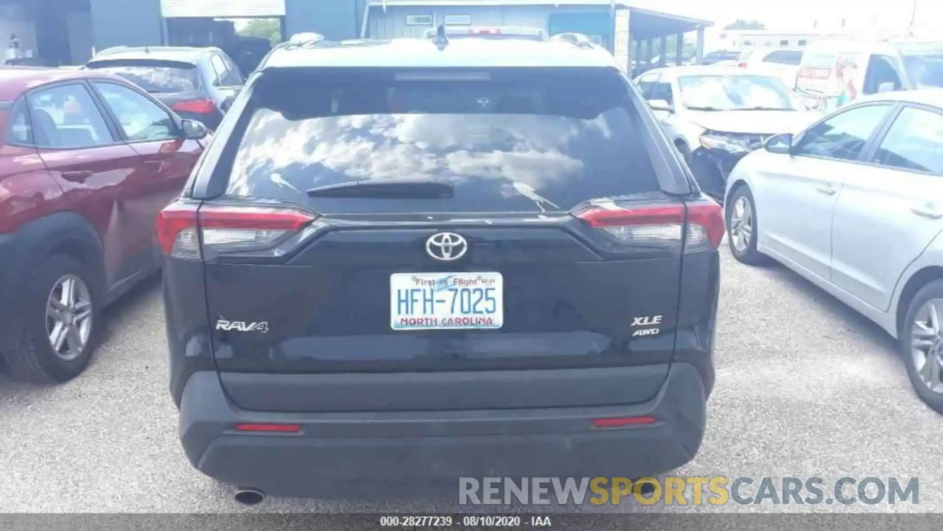 5 Photograph of a damaged car 2T3P1RFV3LC090295 TOYOTA RAV4 2020