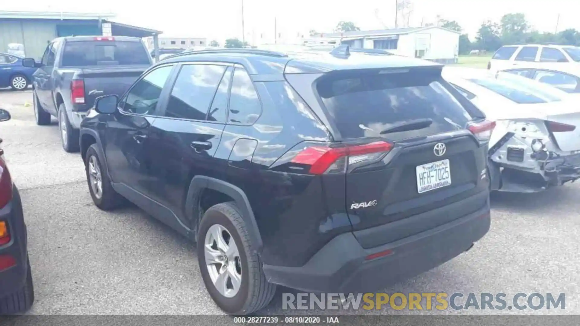 6 Photograph of a damaged car 2T3P1RFV3LC090295 TOYOTA RAV4 2020