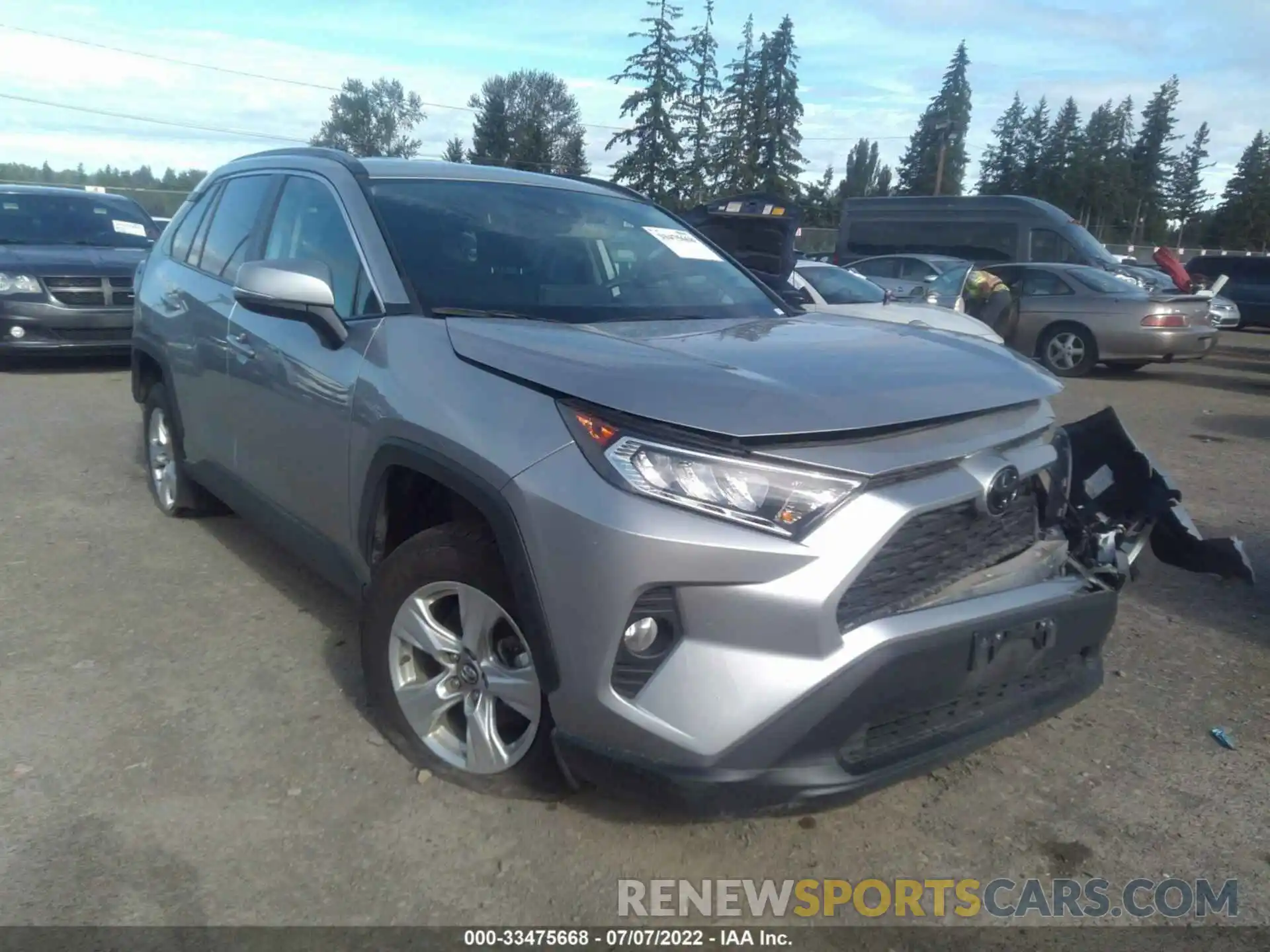 1 Photograph of a damaged car 2T3P1RFV3LC090393 TOYOTA RAV4 2020