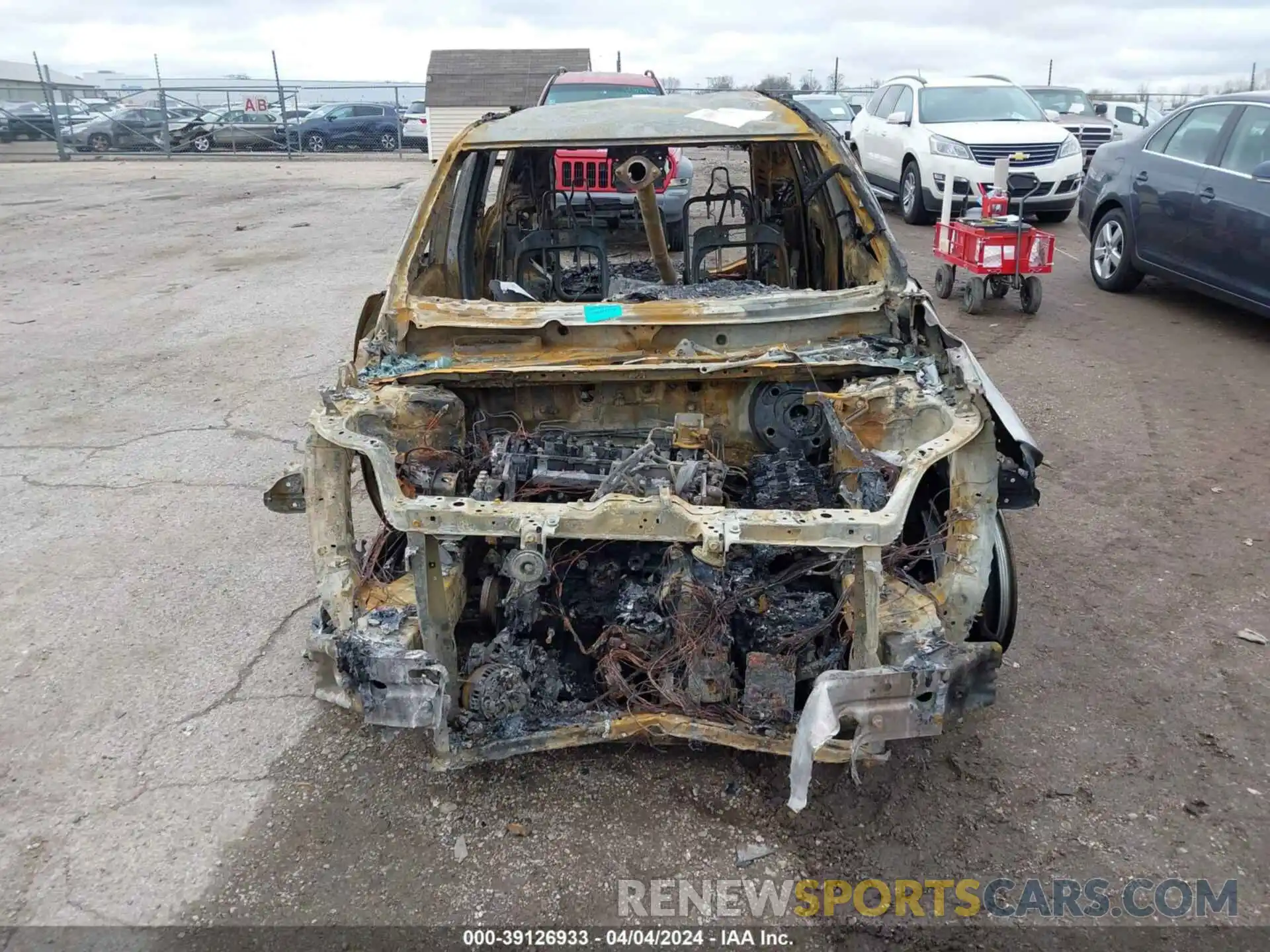 6 Photograph of a damaged car 2T3P1RFV3LC091673 TOYOTA RAV4 2020