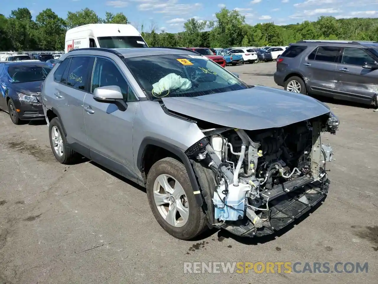 1 Photograph of a damaged car 2T3P1RFV3LC092273 TOYOTA RAV4 2020