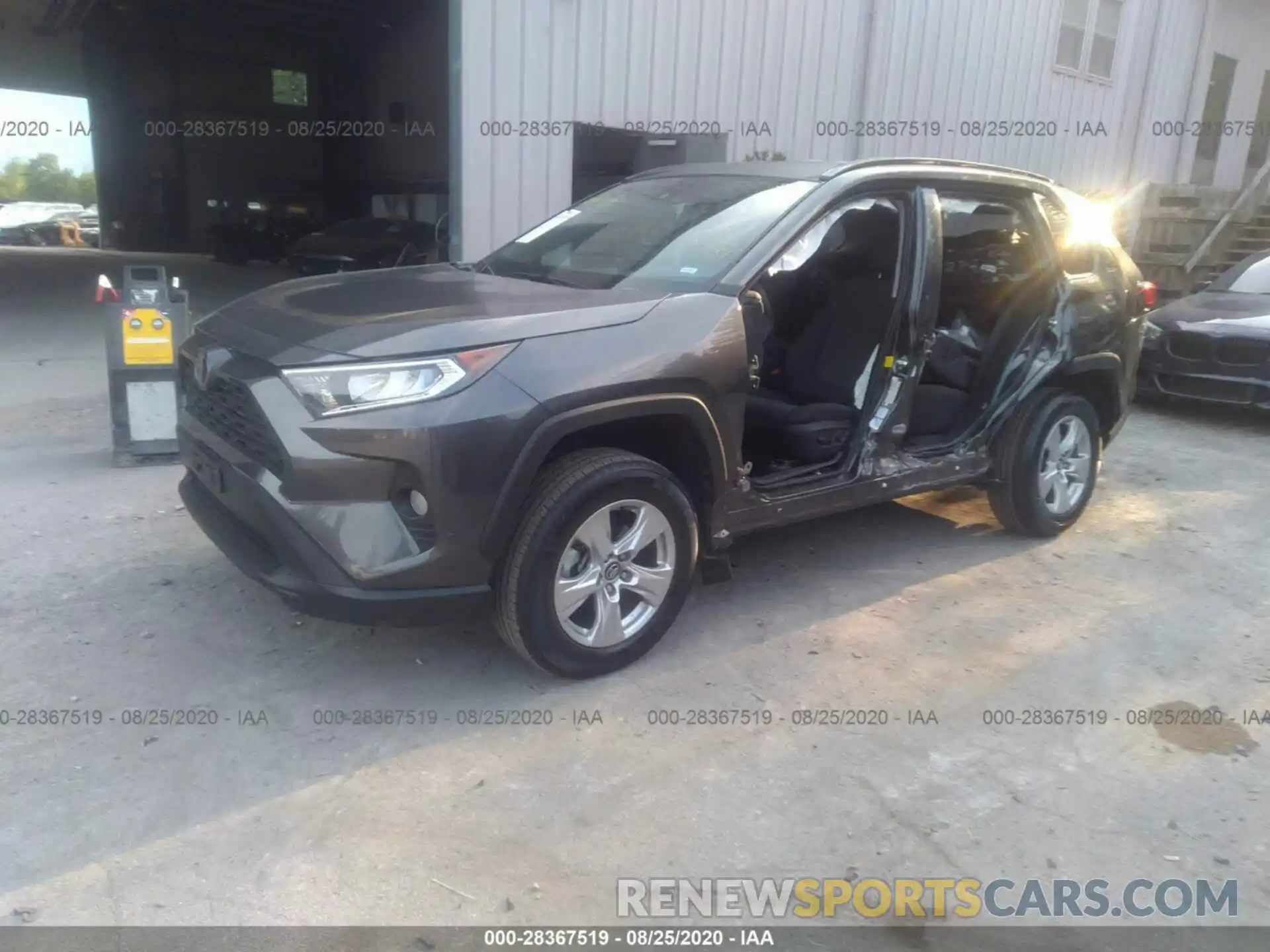 2 Photograph of a damaged car 2T3P1RFV3LC092662 TOYOTA RAV4 2020