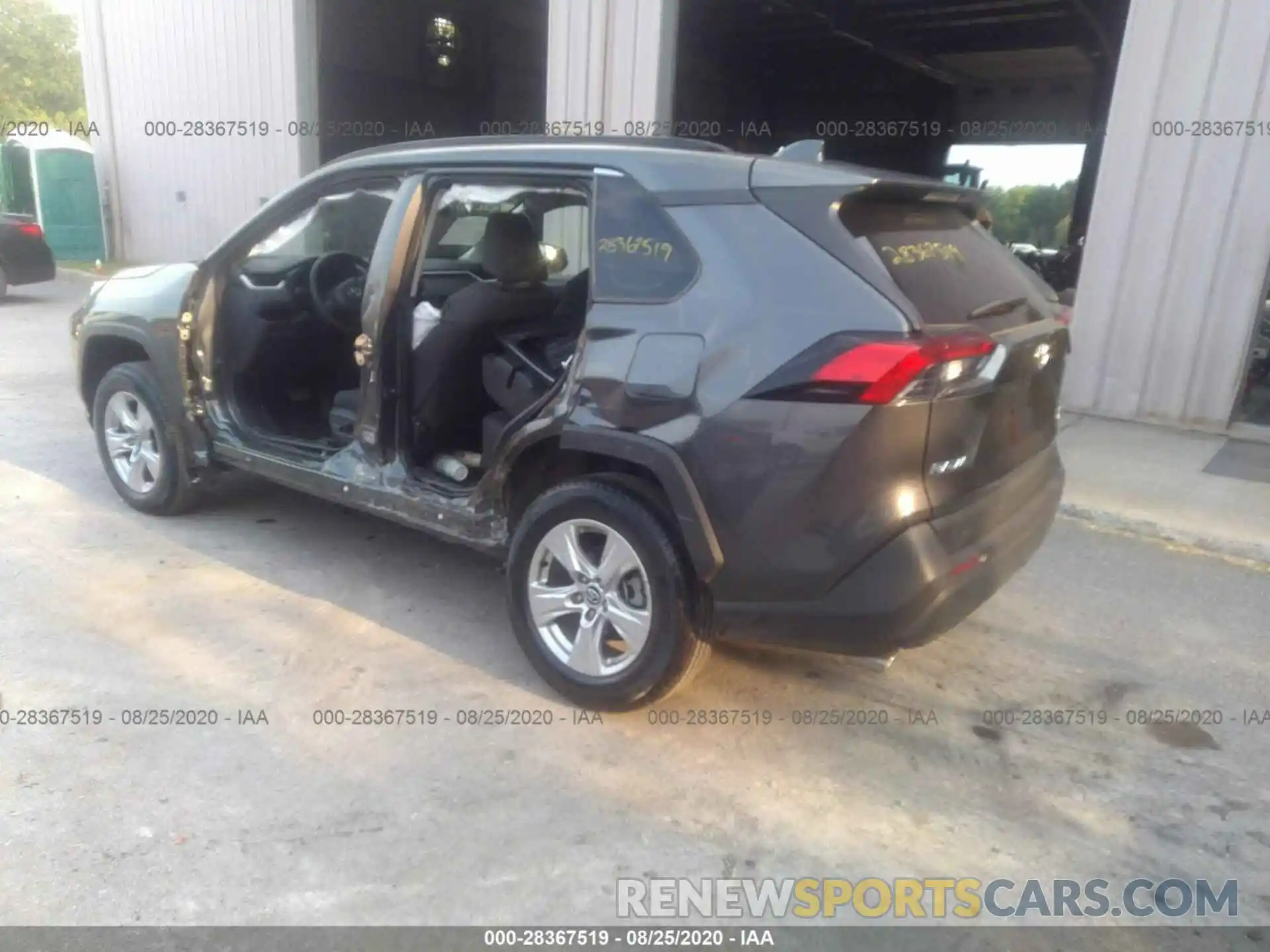 3 Photograph of a damaged car 2T3P1RFV3LC092662 TOYOTA RAV4 2020