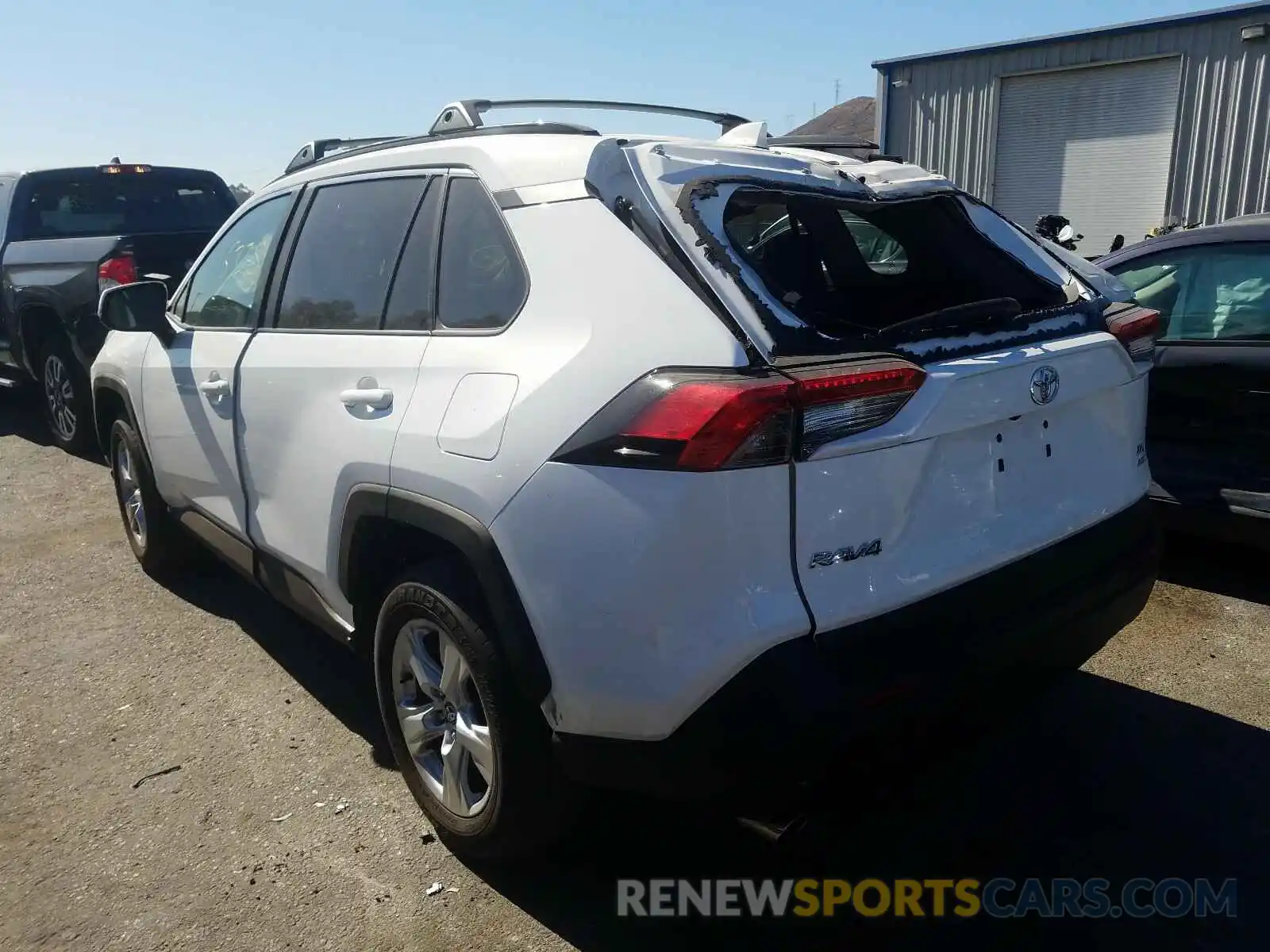 3 Photograph of a damaged car 2T3P1RFV3LC097134 TOYOTA RAV4 2020