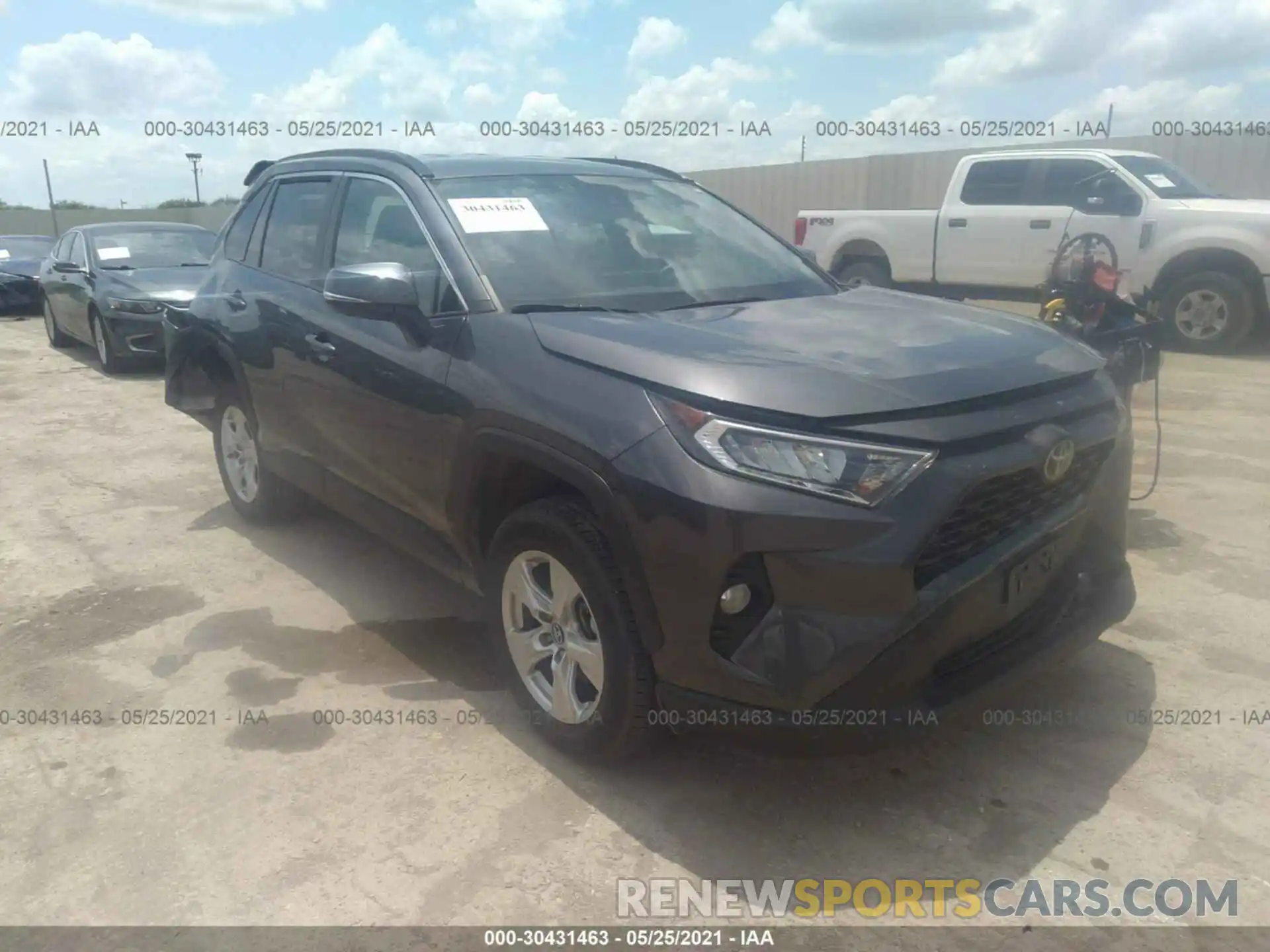 1 Photograph of a damaged car 2T3P1RFV3LC100985 TOYOTA RAV4 2020