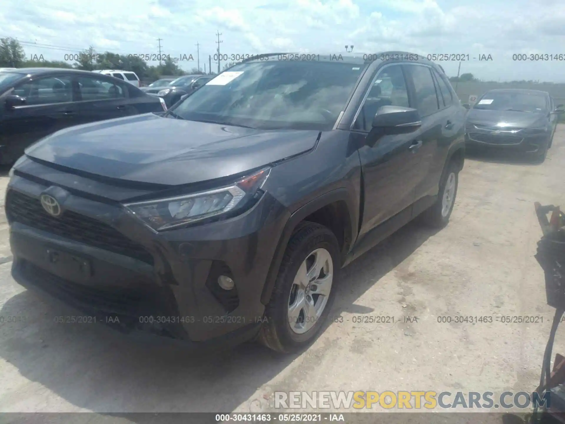 2 Photograph of a damaged car 2T3P1RFV3LC100985 TOYOTA RAV4 2020