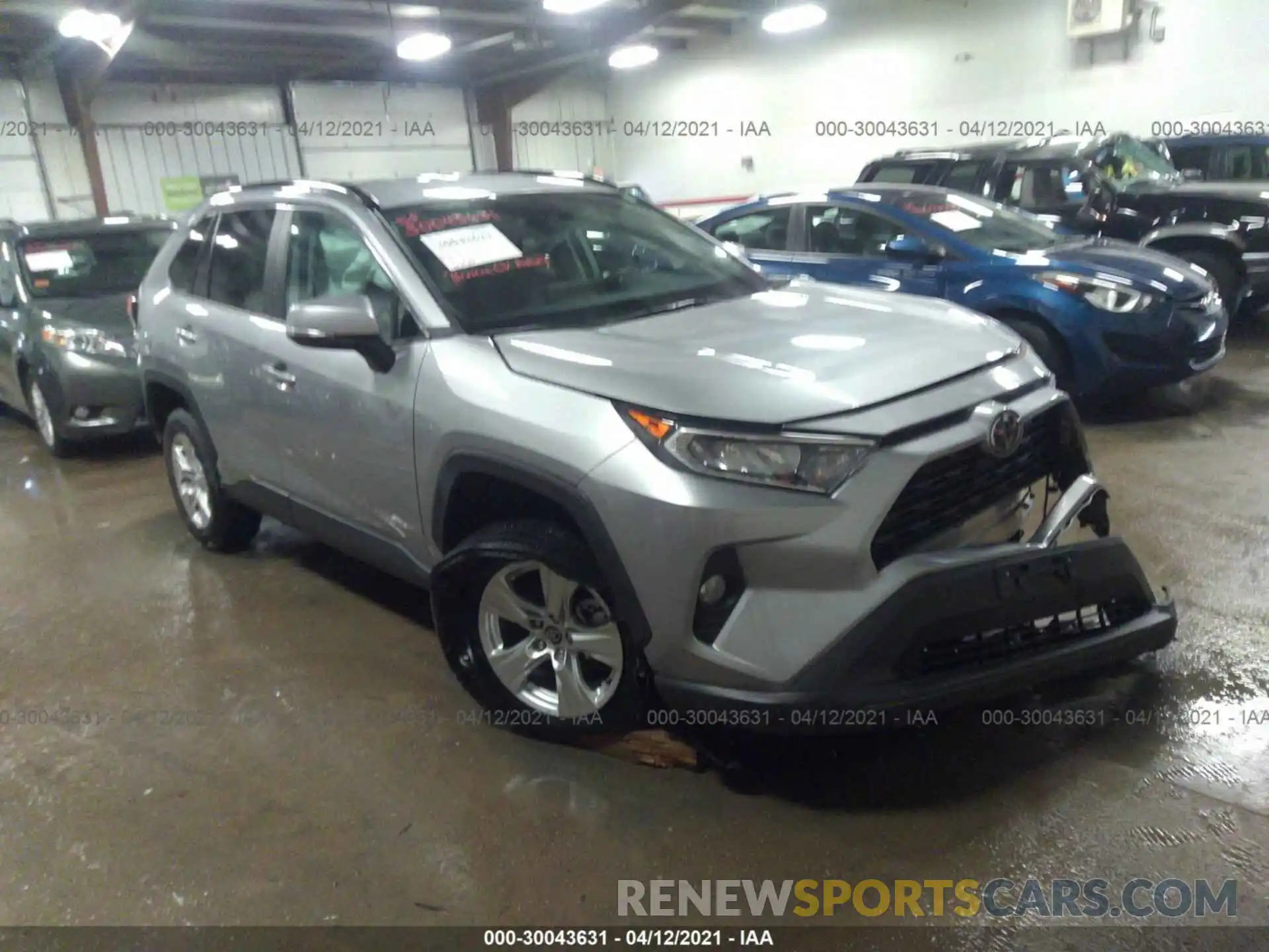 1 Photograph of a damaged car 2T3P1RFV3LC119469 TOYOTA RAV4 2020